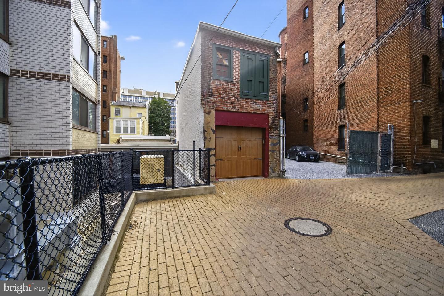 1113 MASSACHUSETTS AVE NW, WASHINGTON, District Of Columbia 20005, 12 Bedrooms Bedrooms, ,10 BathroomsBathrooms,Residential,For sale,1113 MASSACHUSETTS AVE NW,DCDC2226388 MLS # DCDC2226388