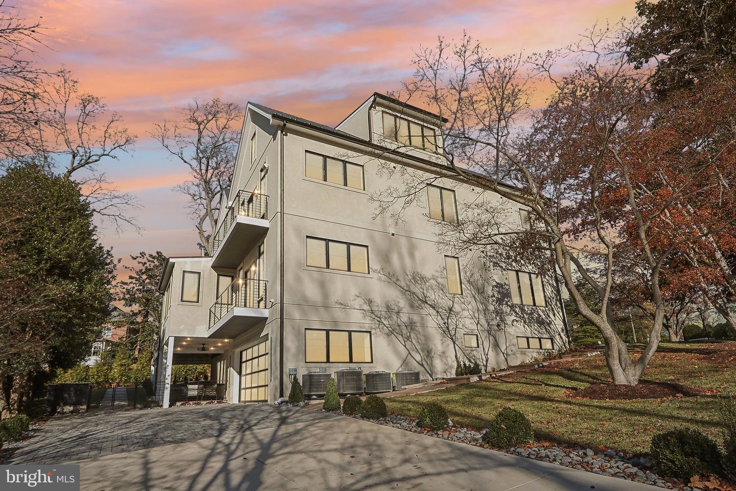 4920 LOUGHBORO RD NW, WASHINGTON, District Of Columbia 20016, 7 Bedrooms Bedrooms, ,8 BathroomsBathrooms,Residential,For sale,4920 LOUGHBORO RD NW,DCDC2226390 MLS # DCDC2226390