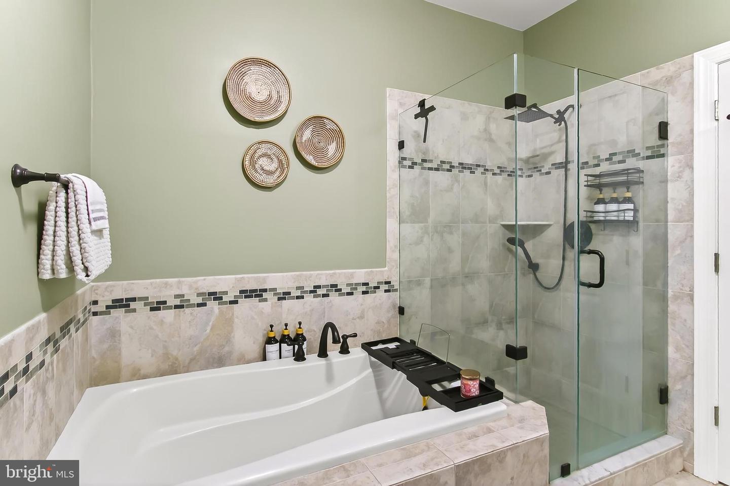 7310 LEESVILLE BLVD, SPRINGFIELD, Virginia 22151, 4 Bedrooms Bedrooms, ,2 BathroomsBathrooms,Residential,For sale,7310 LEESVILLE BLVD,VAFX2273466 MLS # VAFX2273466