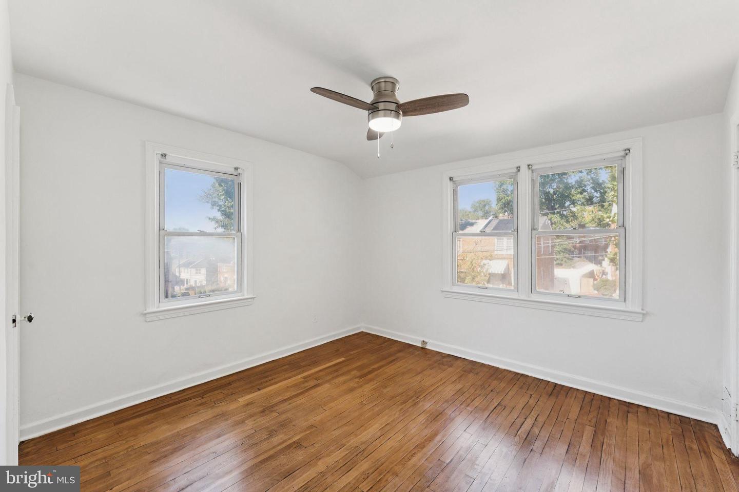 3424 24TH ST SE, WASHINGTON, District Of Columbia 20020, 2 Bedrooms Bedrooms, 3 Rooms Rooms,1 BathroomBathrooms,Residential,For sale,3424 24TH ST SE,DCDC2226278 MLS # DCDC2226278