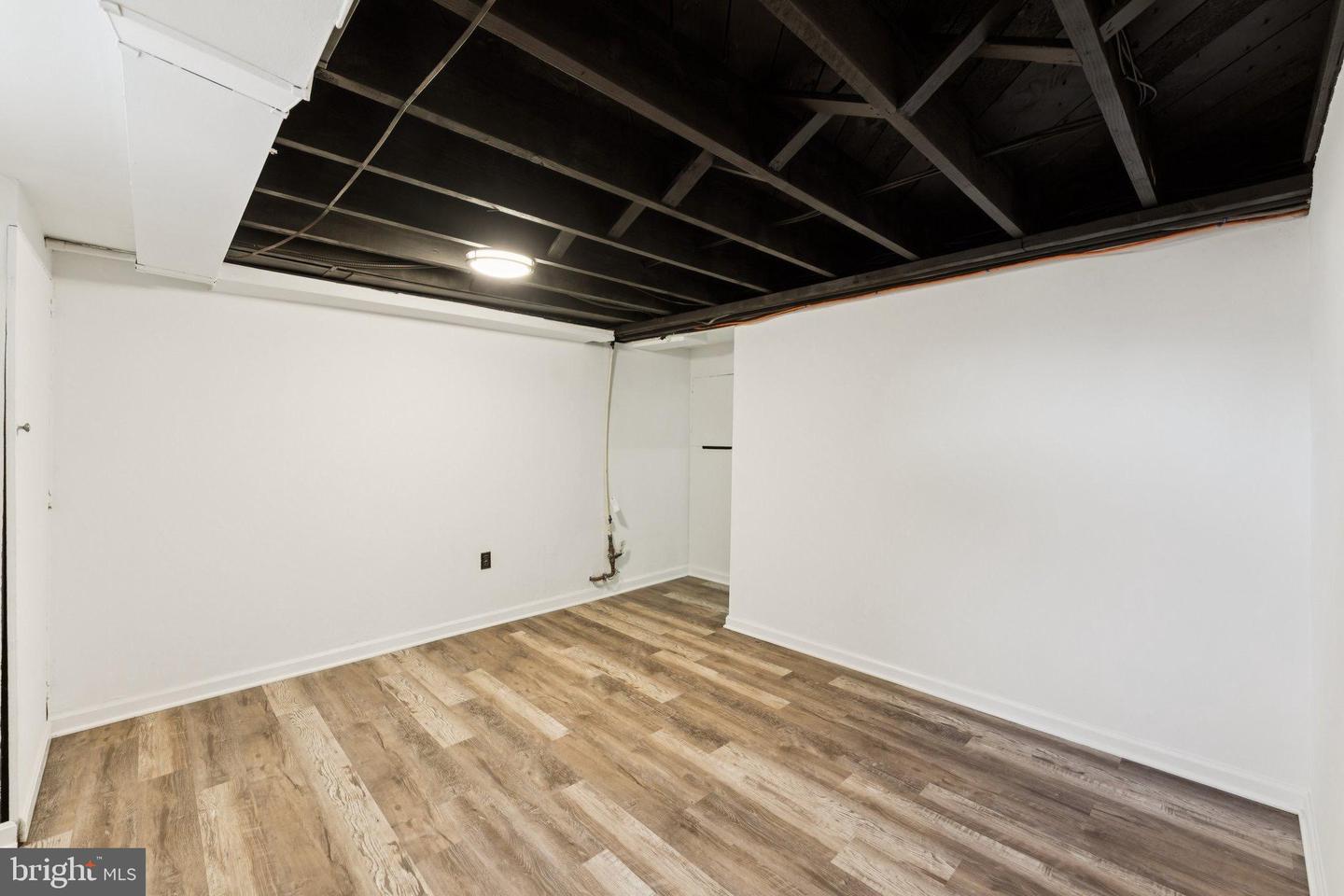 3424 24TH ST SE, WASHINGTON, District Of Columbia 20020, 2 Bedrooms Bedrooms, 3 Rooms Rooms,1 BathroomBathrooms,Residential,For sale,3424 24TH ST SE,DCDC2226278 MLS # DCDC2226278