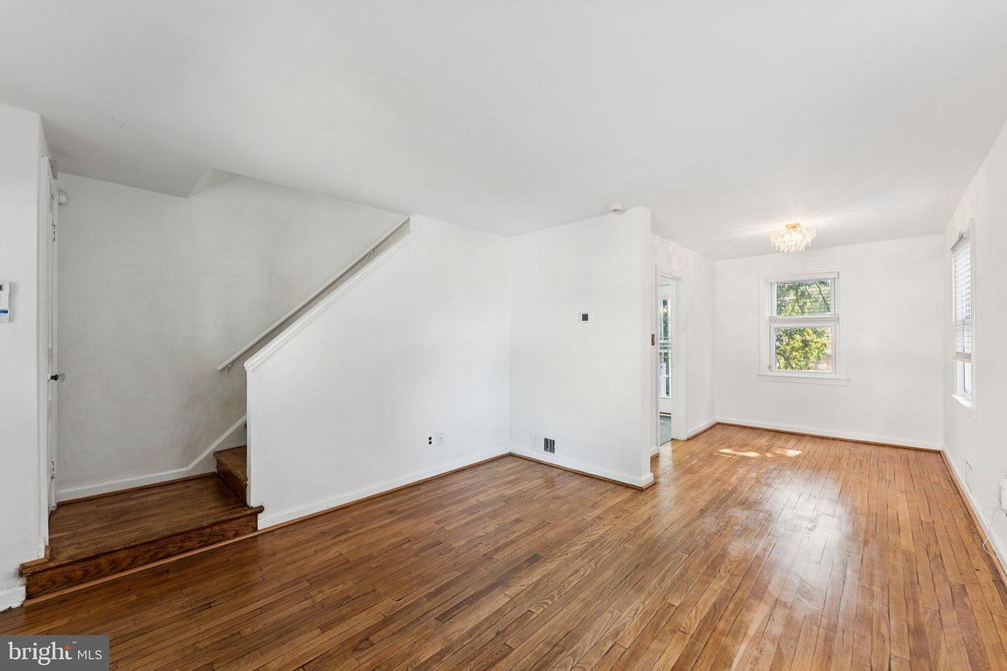 3424 24TH ST SE, WASHINGTON, District Of Columbia 20020, 2 Bedrooms Bedrooms, 3 Rooms Rooms,1 BathroomBathrooms,Residential,For sale,3424 24TH ST SE,DCDC2226278 MLS # DCDC2226278