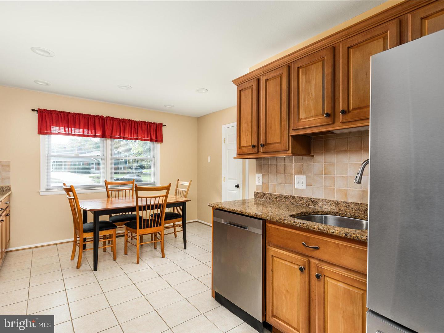 6434 RIVES CT, SPRINGFIELD, Virginia 22150, 4 Bedrooms Bedrooms, ,2 BathroomsBathrooms,Residential,For sale,6434 RIVES CT,VAFX2273522 MLS # VAFX2273522