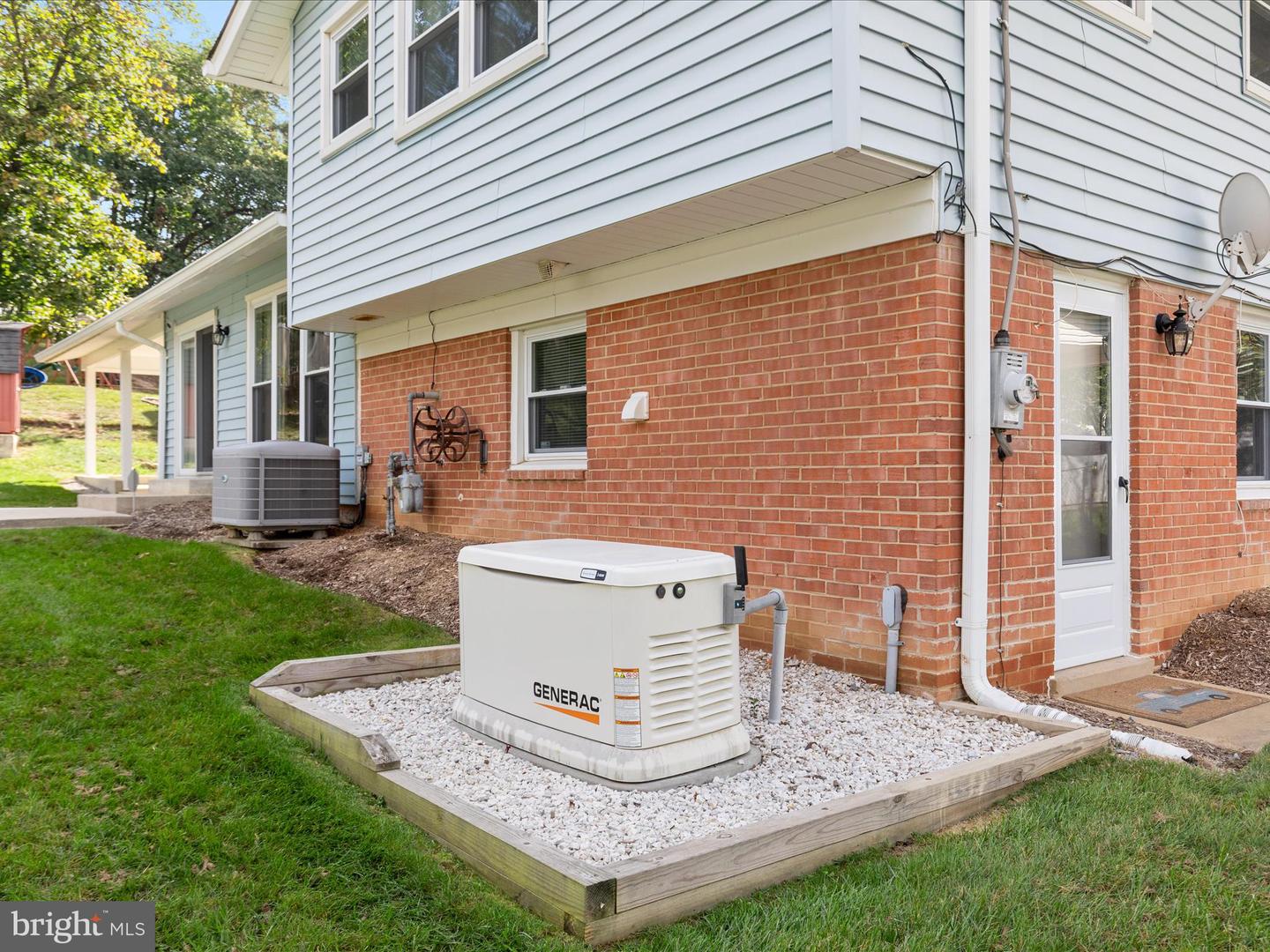 6434 RIVES CT, SPRINGFIELD, Virginia 22150, 4 Bedrooms Bedrooms, ,2 BathroomsBathrooms,Residential,For sale,6434 RIVES CT,VAFX2273522 MLS # VAFX2273522