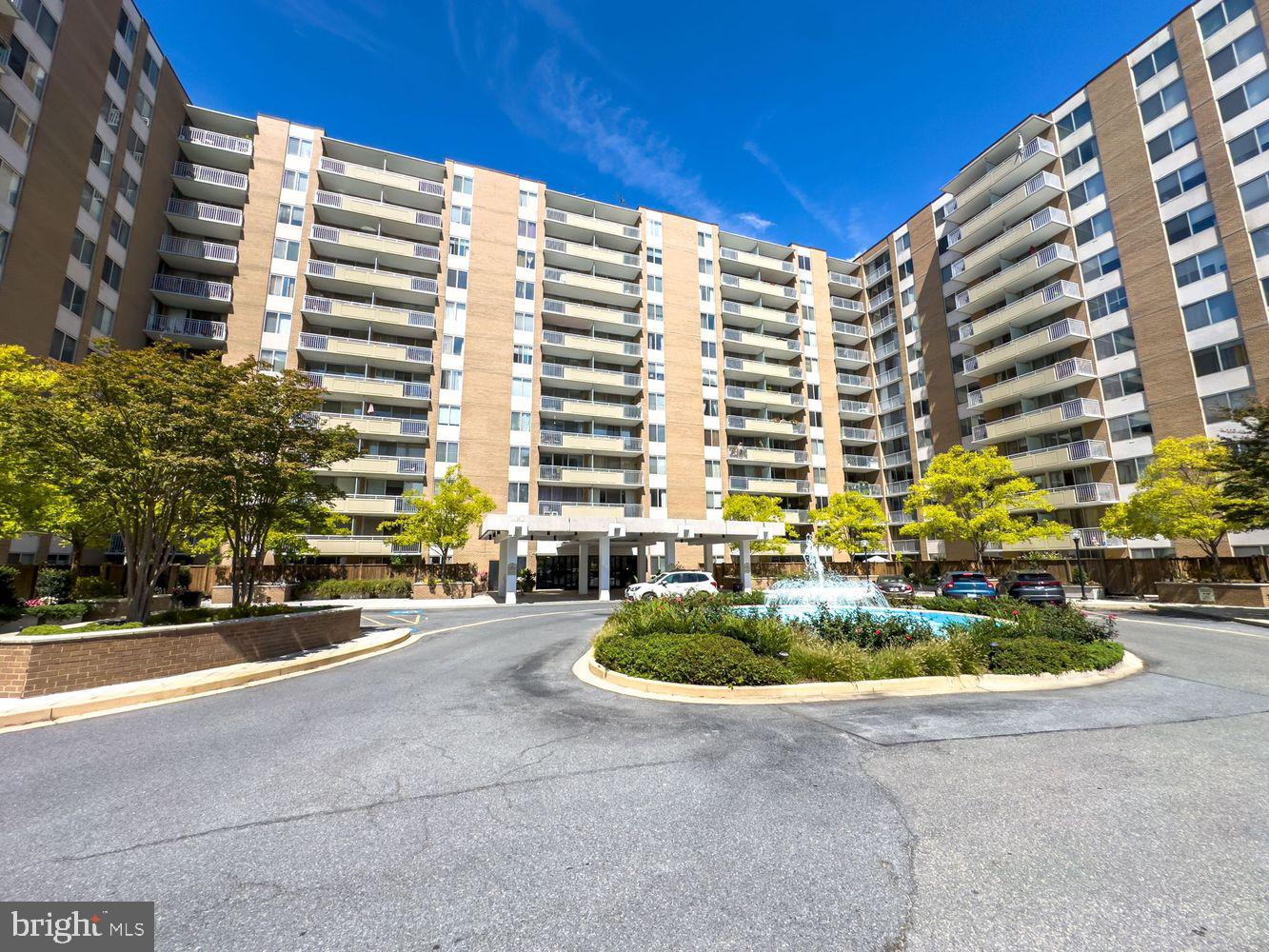 3001 VEAZEY TER NW #726, WASHINGTON, District Of Columbia 20008, 2 Bedrooms Bedrooms, ,2 BathroomsBathrooms,Residential,For sale,3001 VEAZEY TER NW #726,DCDC2226316 MLS # DCDC2226316