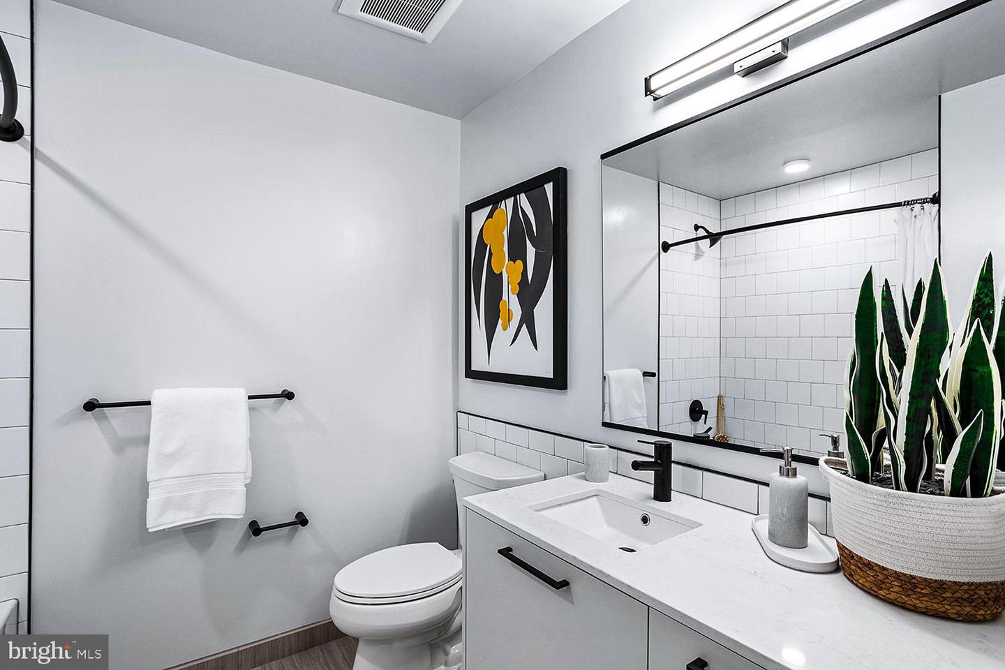 1625 ECKINGTON PL NE #PH110, WASHINGTON, District Of Columbia 20002, 1 Bedroom Bedrooms, ,1 BathroomBathrooms,Residential,For sale,1625 ECKINGTON PL NE #PH110,DCDC2226382 MLS # DCDC2226382