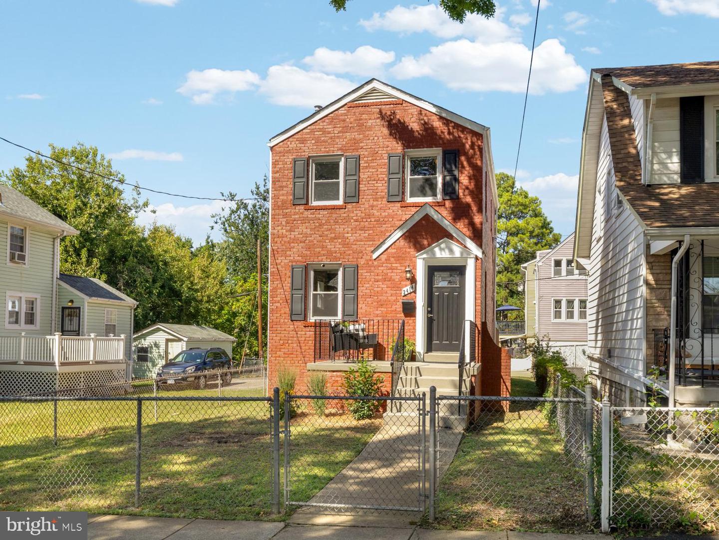 2414 PERRY ST NE, WASHINGTON, District Of Columbia 20018, 3 Bedrooms Bedrooms, ,2 BathroomsBathrooms,Residential,For sale,2414 PERRY ST NE,DCDC2226398 MLS # DCDC2226398