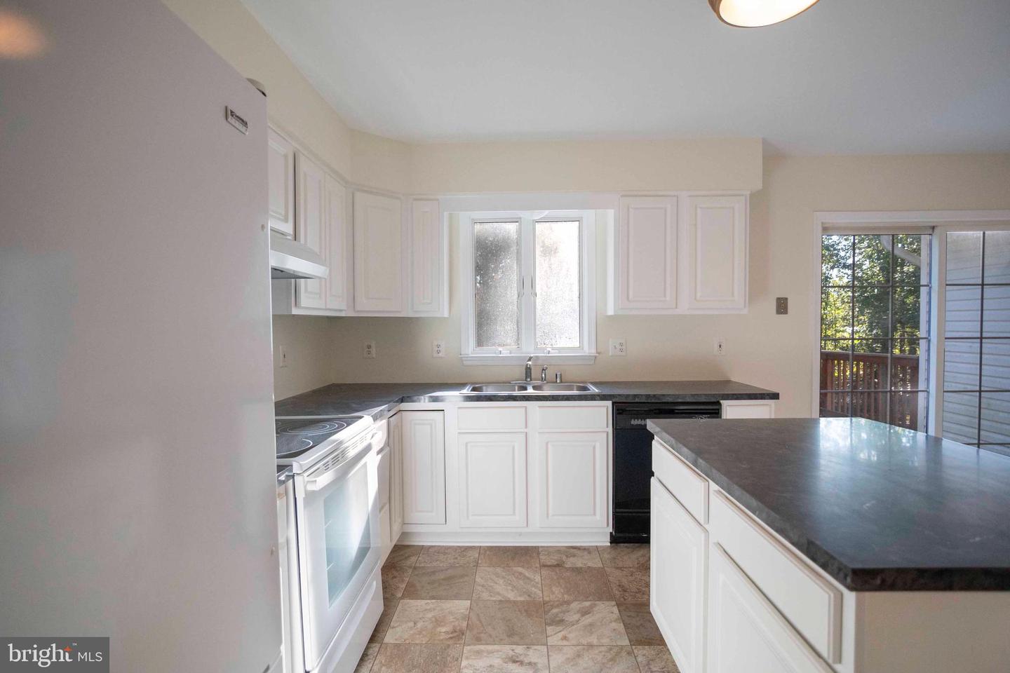 2335 WILDWOOD CIR, AMISSVILLE, Virginia 20106, 3 Bedrooms Bedrooms, ,2 BathroomsBathrooms,Residential,For sale,2335 WILDWOOD CIR,VACU2011772 MLS # VACU2011772