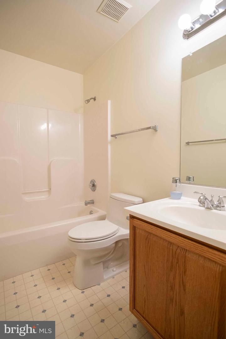 2335 WILDWOOD CIR, AMISSVILLE, Virginia 20106, 3 Bedrooms Bedrooms, ,2 BathroomsBathrooms,Residential,For sale,2335 WILDWOOD CIR,VACU2011772 MLS # VACU2011772