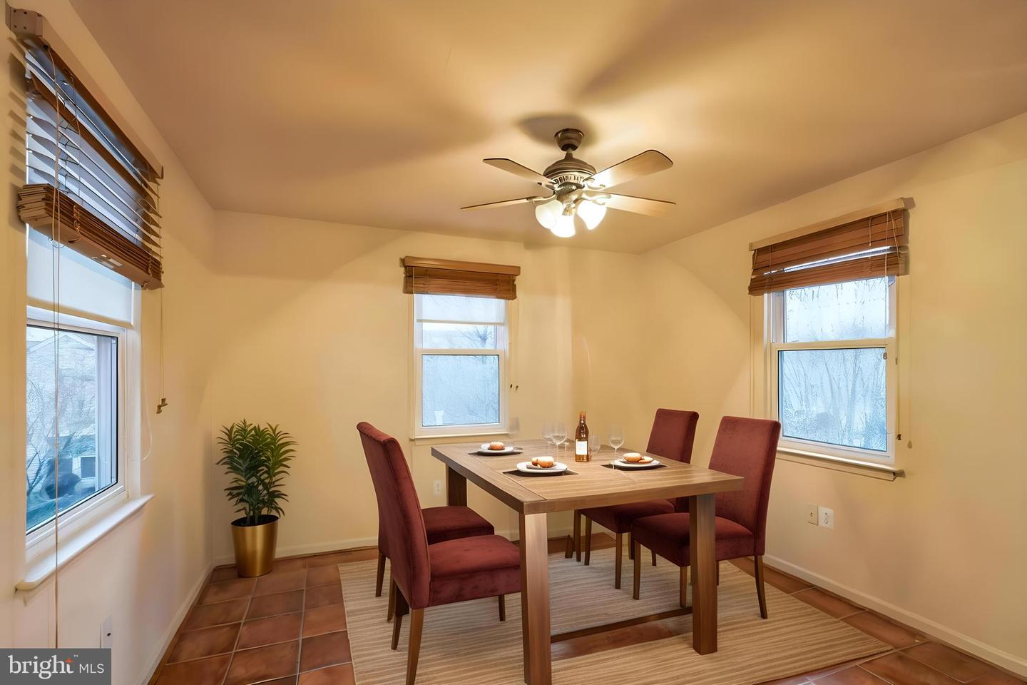 21 BUCHANAN CT, FREDERICKSBURG, Virginia 22406, 3 Bedrooms Bedrooms, ,3 BathroomsBathrooms,Residential,For sale,21 BUCHANAN CT,VAST2043416 MLS # VAST2043416