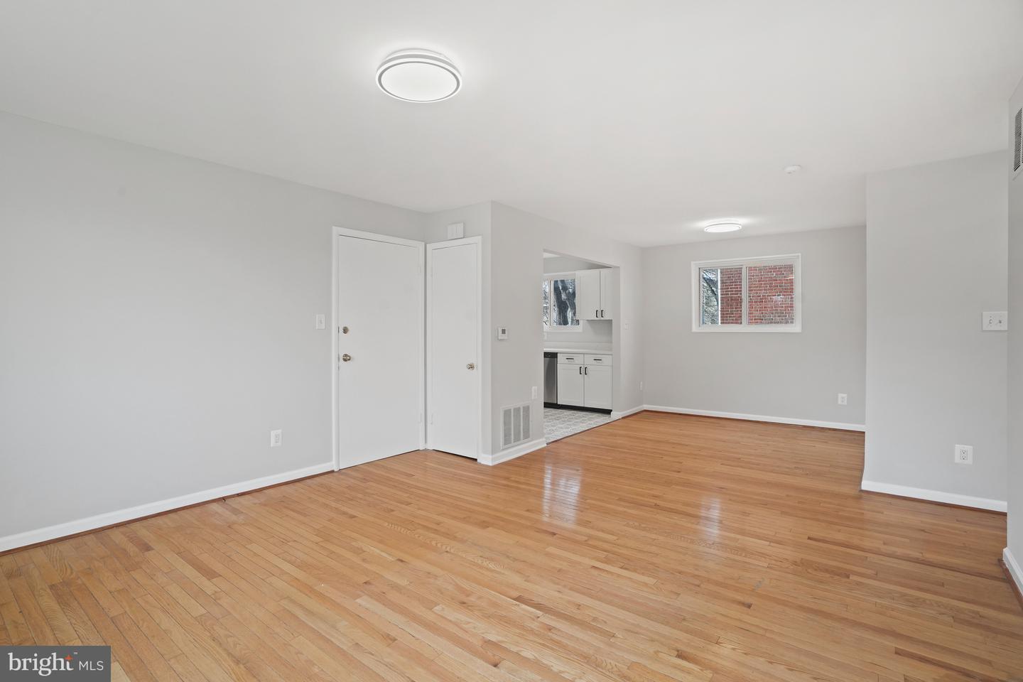 1138 N STAFFORD ST, ARLINGTON, Virginia 22201, 6 Bedrooms Bedrooms, ,3 BathroomsBathrooms,Residential,For sale,1138 N STAFFORD ST,VAAR2064788 MLS # VAAR2064788