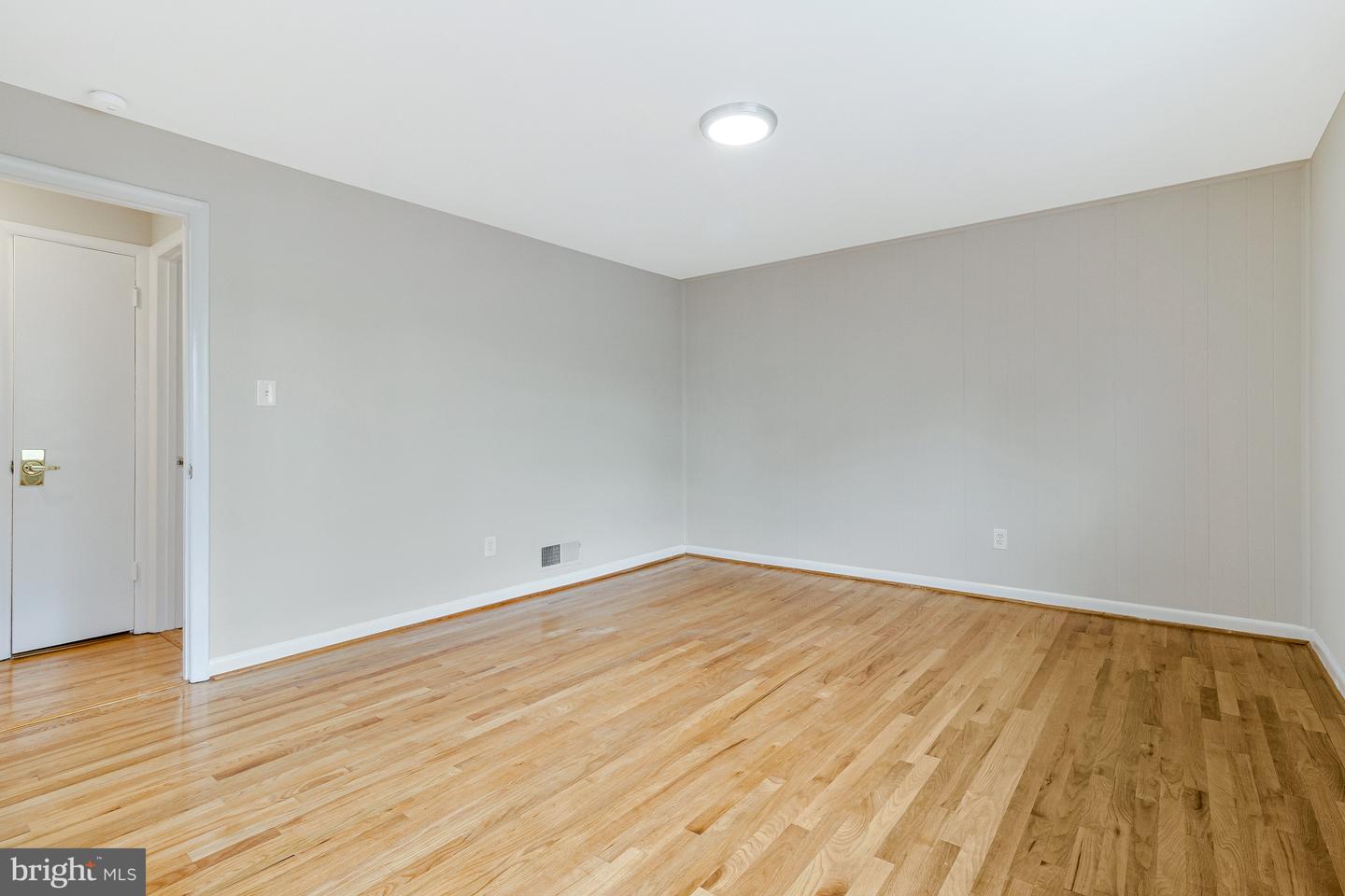 1138 N STAFFORD ST, ARLINGTON, Virginia 22201, 6 Bedrooms Bedrooms, ,3 BathroomsBathrooms,Residential,For sale,1138 N STAFFORD ST,VAAR2064788 MLS # VAAR2064788