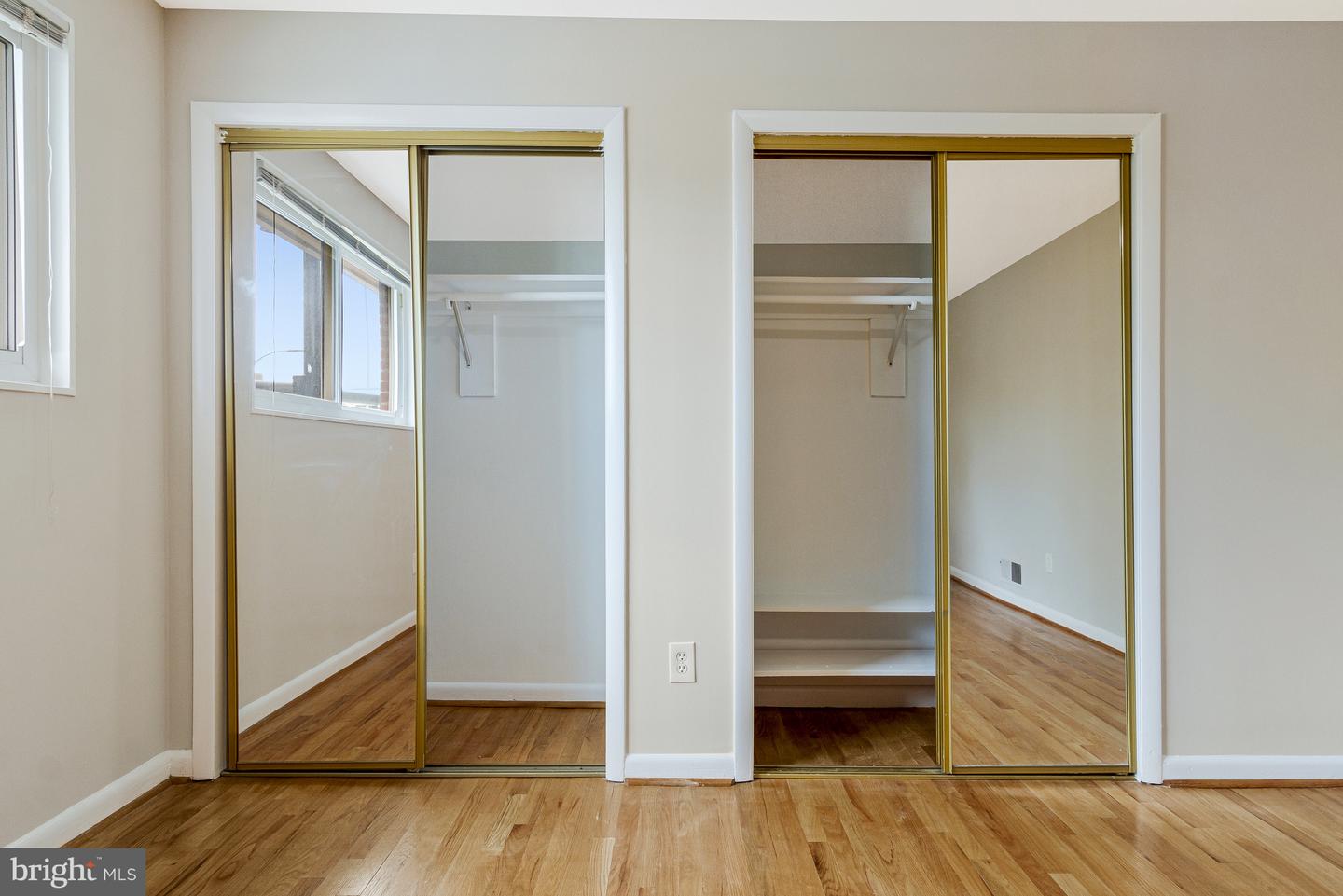1138 N STAFFORD ST, ARLINGTON, Virginia 22201, 6 Bedrooms Bedrooms, ,3 BathroomsBathrooms,Residential,For sale,1138 N STAFFORD ST,VAAR2064788 MLS # VAAR2064788