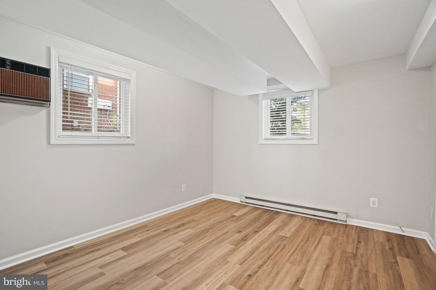 1138 N STAFFORD ST, ARLINGTON, Virginia 22201, 6 Bedrooms Bedrooms, ,3 BathroomsBathrooms,Residential,For sale,1138 N STAFFORD ST,VAAR2064788 MLS # VAAR2064788