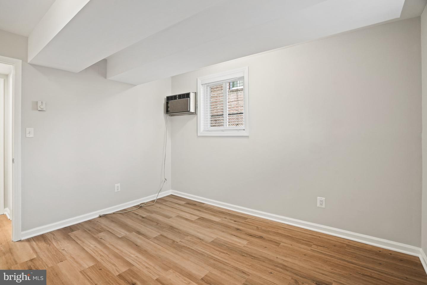 1138 N STAFFORD ST, ARLINGTON, Virginia 22201, 6 Bedrooms Bedrooms, ,3 BathroomsBathrooms,Residential,For sale,1138 N STAFFORD ST,VAAR2064788 MLS # VAAR2064788