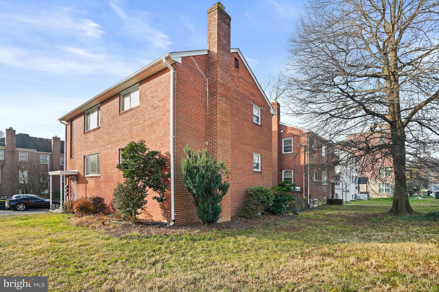 1138 N STAFFORD ST, ARLINGTON, Virginia 22201, 6 Bedrooms Bedrooms, ,3 BathroomsBathrooms,Residential,For sale,1138 N STAFFORD ST,VAAR2064788 MLS # VAAR2064788