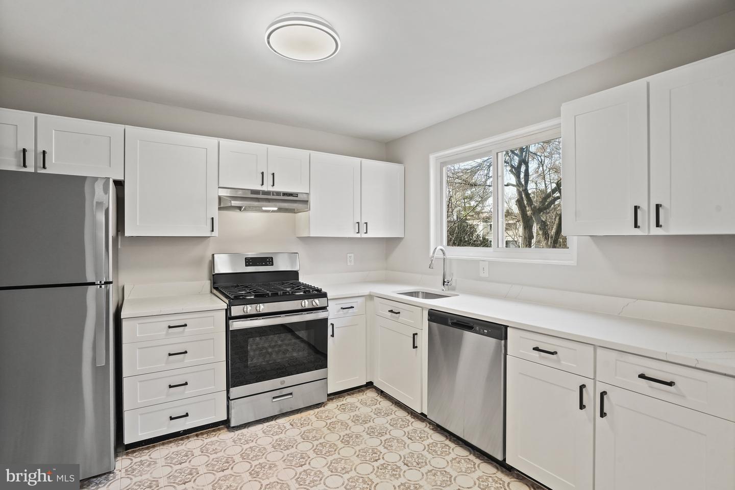 1138 N STAFFORD ST, ARLINGTON, Virginia 22201, 6 Bedrooms Bedrooms, ,3 BathroomsBathrooms,Residential,For sale,1138 N STAFFORD ST,VAAR2064788 MLS # VAAR2064788