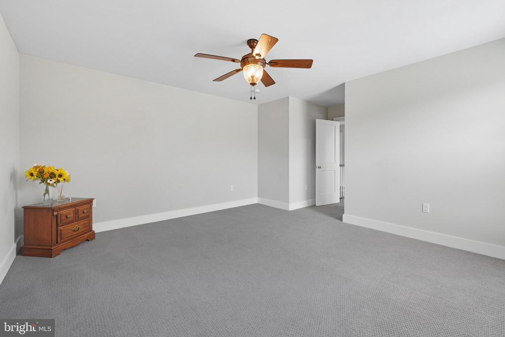 161 RESERVOIR AVE, LURAY, Virginia 22835, 5 Bedrooms Bedrooms, ,2 BathroomsBathrooms,Residential,161 RESERVOIR AVE,VAPA2005364 MLS # VAPA2005364