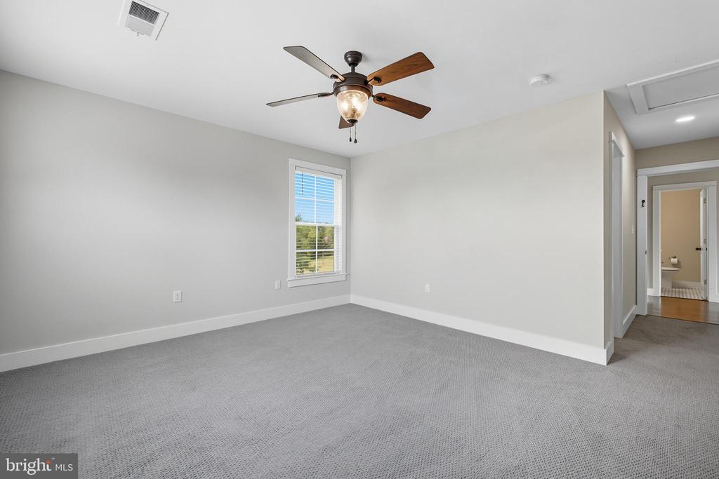 161 RESERVOIR AVE, LURAY, Virginia 22835, 5 Bedrooms Bedrooms, ,2 BathroomsBathrooms,Residential,161 RESERVOIR AVE,VAPA2005364 MLS # VAPA2005364