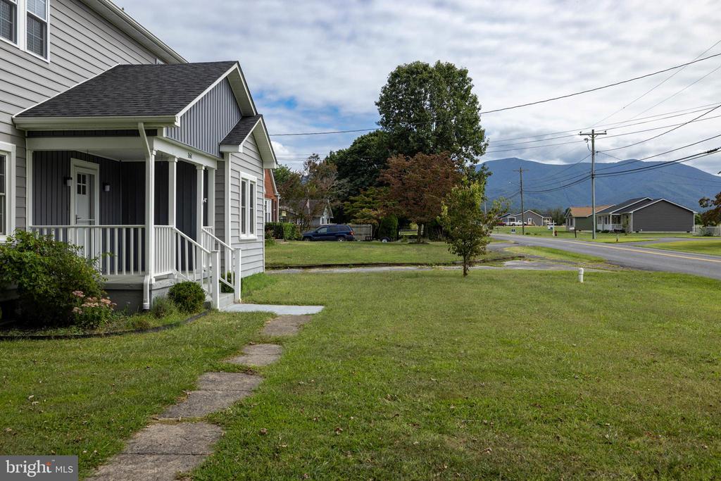 161 RESERVOIR AVE, LURAY, Virginia 22835, 5 Bedrooms Bedrooms, ,2 BathroomsBathrooms,Residential,161 RESERVOIR AVE,VAPA2005364 MLS # VAPA2005364