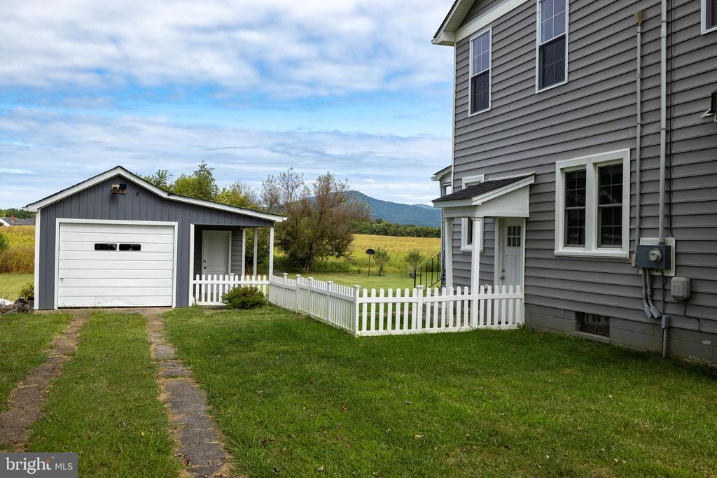 161 RESERVOIR AVE, LURAY, Virginia 22835, 5 Bedrooms Bedrooms, ,2 BathroomsBathrooms,Residential,161 RESERVOIR AVE,VAPA2005364 MLS # VAPA2005364