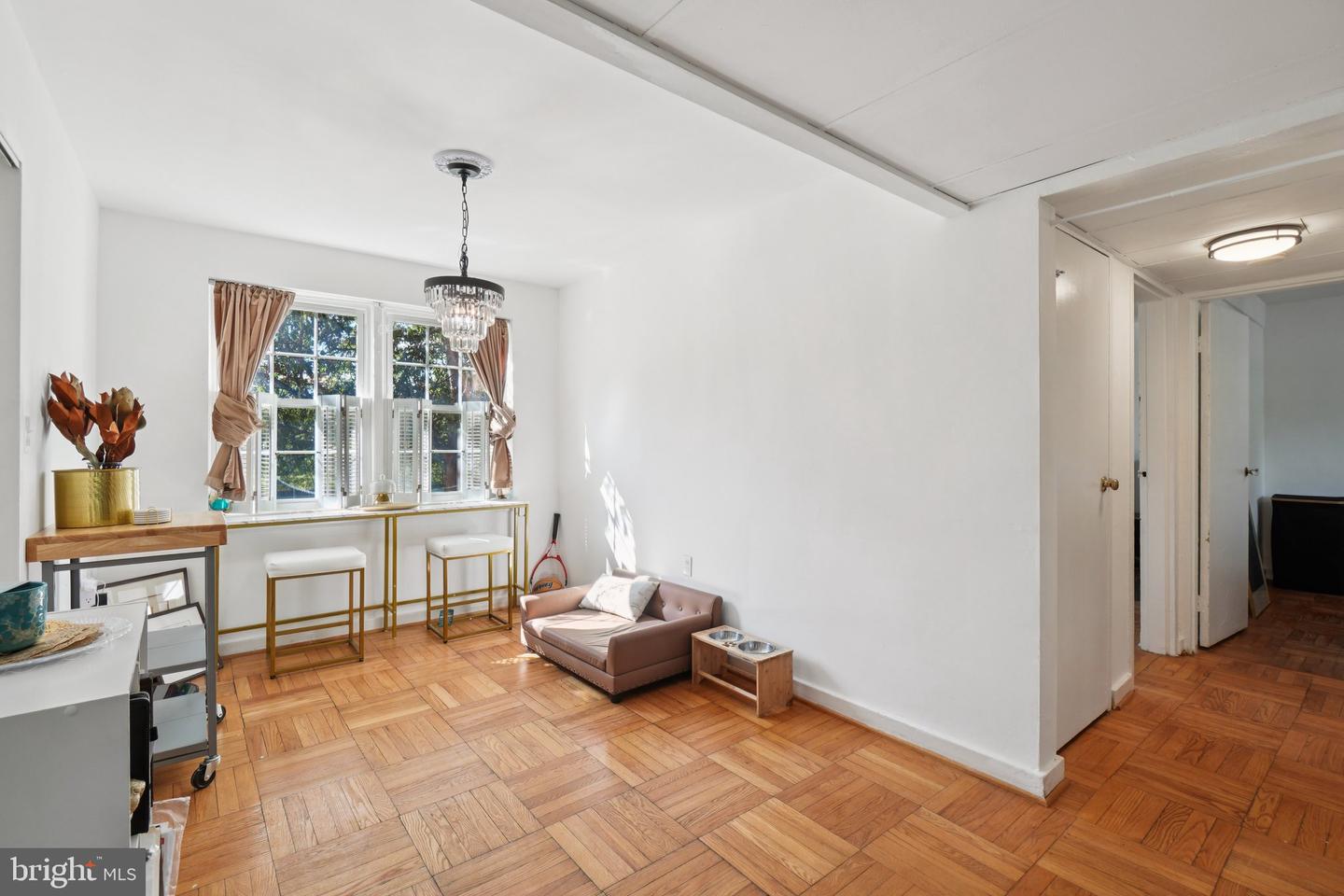 6610 10TH ST #A2, ALEXANDRIA, Virginia 22307, 2 Bedrooms Bedrooms, ,1 BathroomBathrooms,Residential,For sale,6610 10TH ST #A2,VAFX2247310 MLS # VAFX2247310