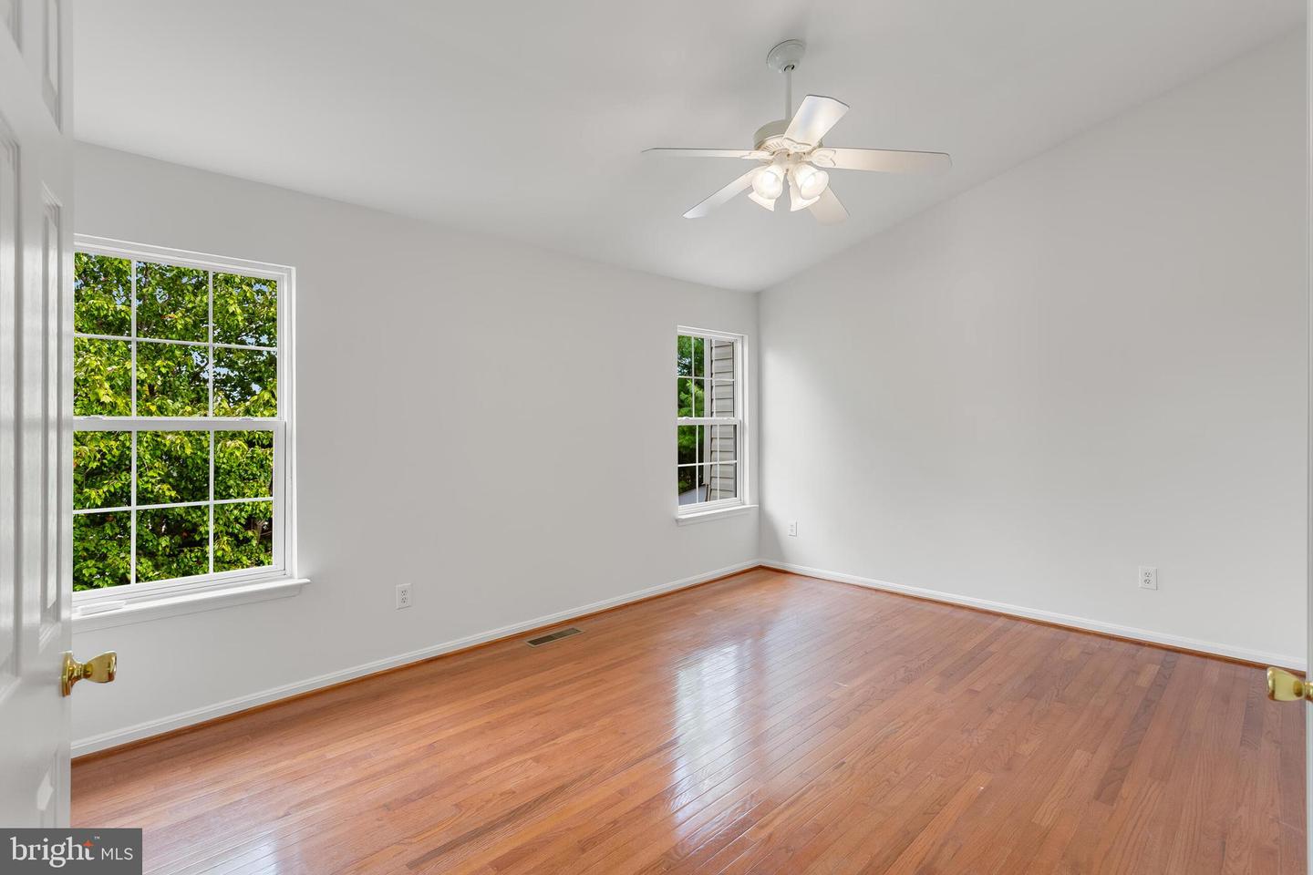 43088 CANDLEWICK SQ, LEESBURG, Virginia 20176, 3 Bedrooms Bedrooms, ,3 BathroomsBathrooms,Residential,For sale,43088 CANDLEWICK SQ,VALO2101004 MLS # VALO2101004