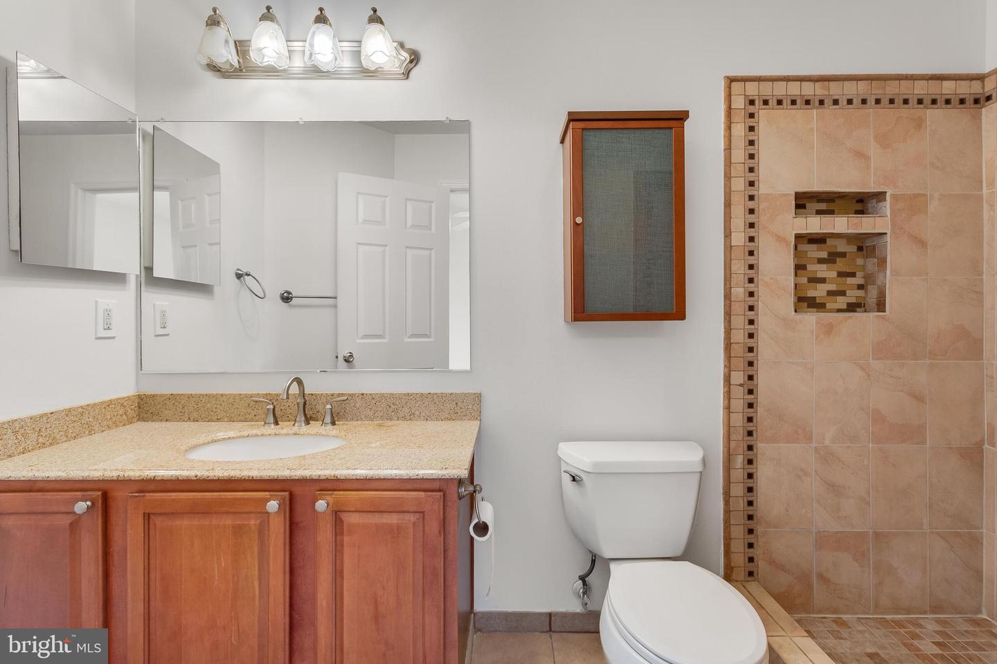 43088 CANDLEWICK SQ, LEESBURG, Virginia 20176, 3 Bedrooms Bedrooms, ,3 BathroomsBathrooms,Residential,For sale,43088 CANDLEWICK SQ,VALO2101004 MLS # VALO2101004