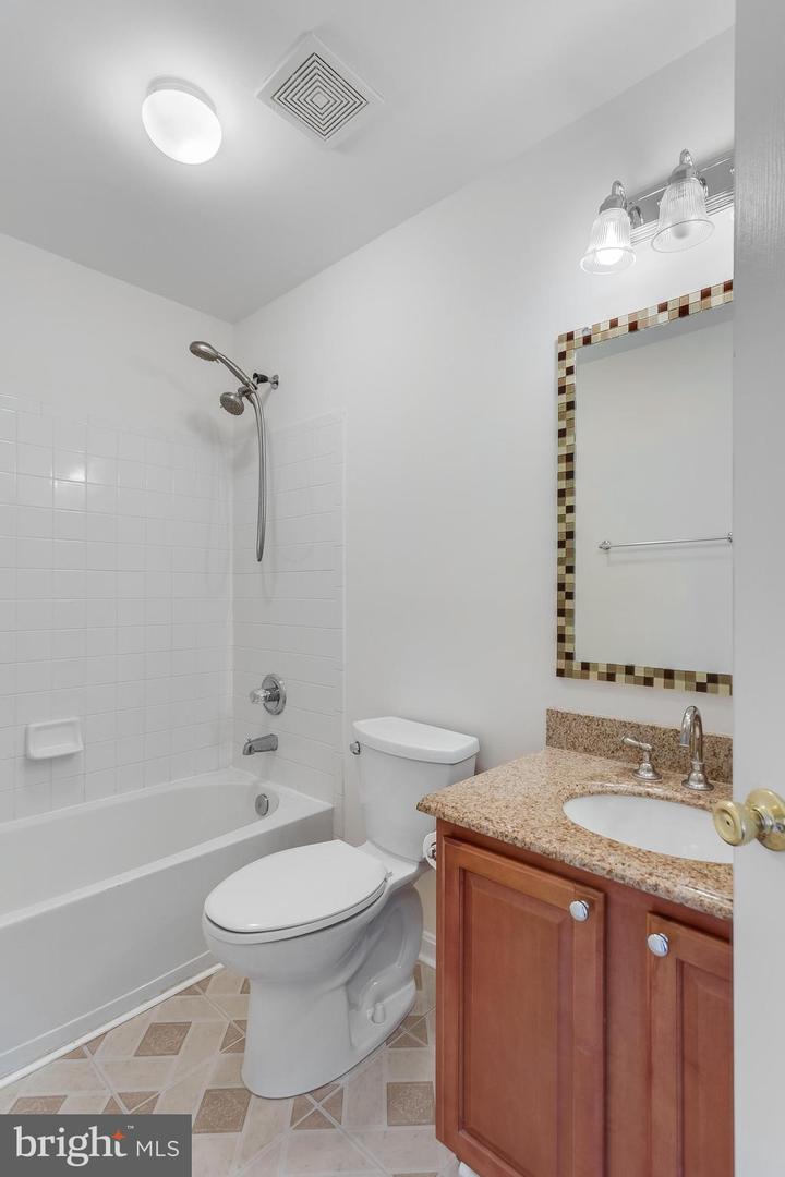 43088 CANDLEWICK SQ, LEESBURG, Virginia 20176, 3 Bedrooms Bedrooms, ,3 BathroomsBathrooms,Residential,For sale,43088 CANDLEWICK SQ,VALO2101004 MLS # VALO2101004