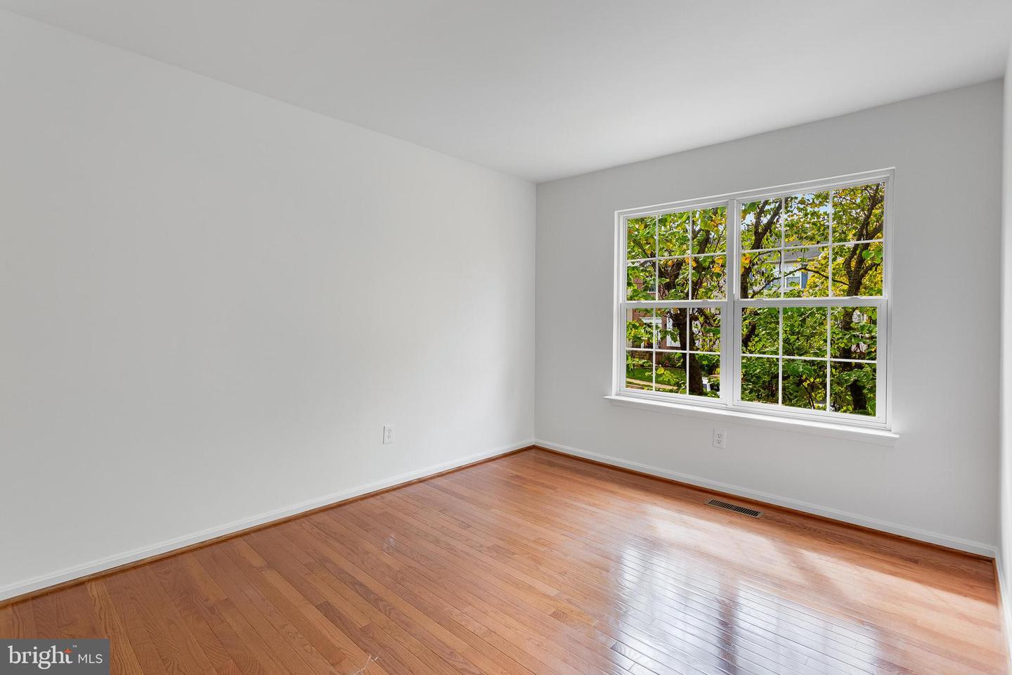43088 CANDLEWICK SQ, LEESBURG, Virginia 20176, 3 Bedrooms Bedrooms, ,3 BathroomsBathrooms,Residential,For sale,43088 CANDLEWICK SQ,VALO2101004 MLS # VALO2101004