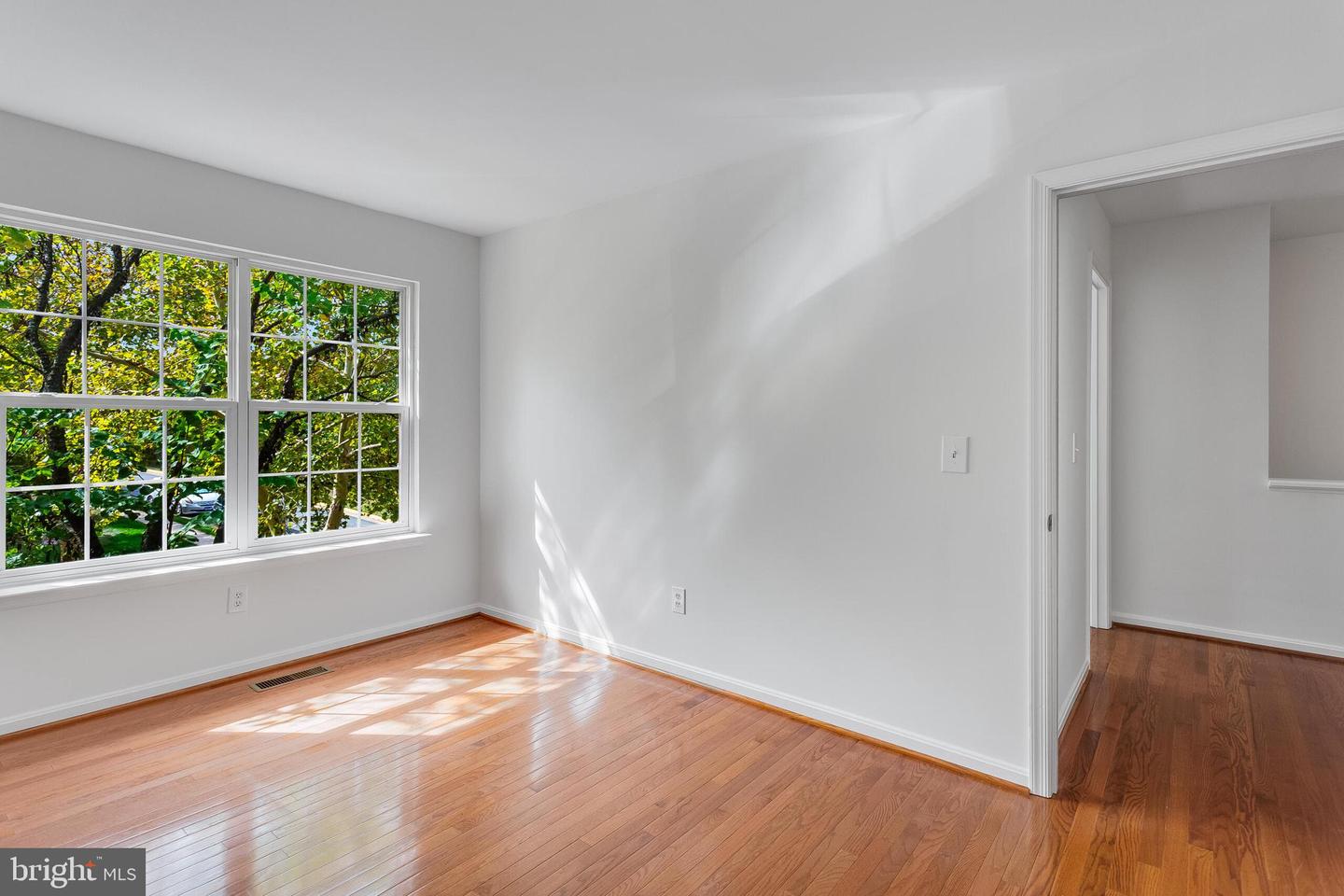 43088 CANDLEWICK SQ, LEESBURG, Virginia 20176, 3 Bedrooms Bedrooms, ,3 BathroomsBathrooms,Residential,For sale,43088 CANDLEWICK SQ,VALO2101004 MLS # VALO2101004