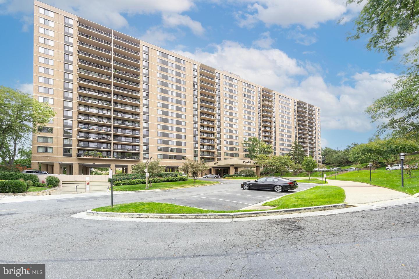 5500 HOLMES RUN PKWY #207, ALEXANDRIA, Virginia 22304, 1 Bedroom Bedrooms, ,1 BathroomBathrooms,Residential,For sale,5500 HOLMES RUN PKWY #207,VAAX2048228 MLS # VAAX2048228