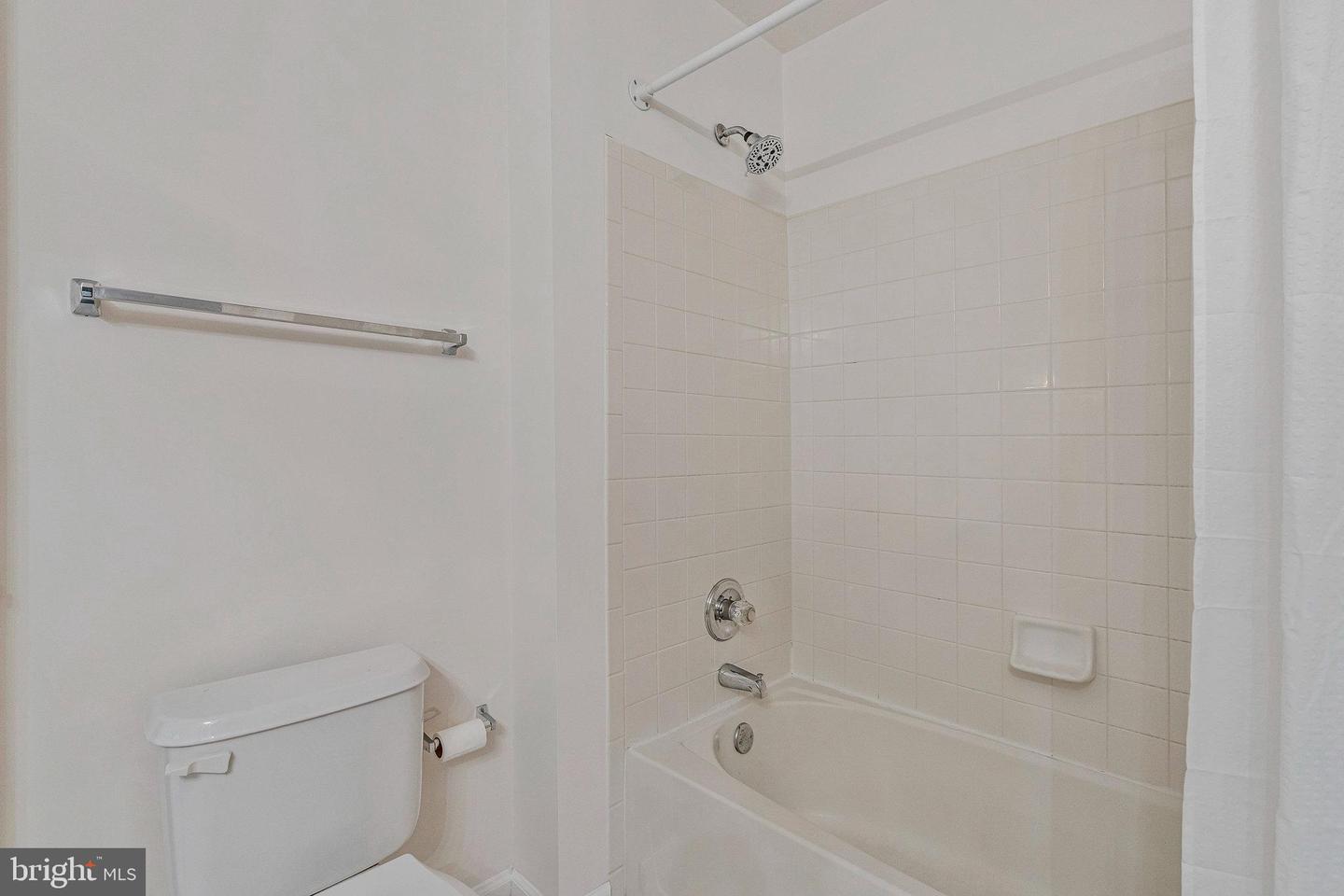 20395 BRIGHTCREST TER, ASHBURN, Virginia 20147, 2 Bedrooms Bedrooms, ,2 BathroomsBathrooms,Residential,For sale,20395 BRIGHTCREST TER,VALO2104370 MLS # VALO2104370