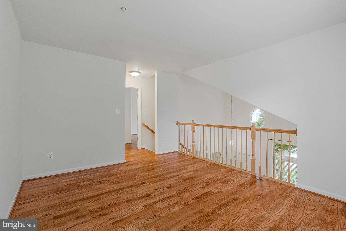 20395 BRIGHTCREST TER, ASHBURN, Virginia 20147, 2 Bedrooms Bedrooms, ,2 BathroomsBathrooms,Residential,For sale,20395 BRIGHTCREST TER,VALO2104370 MLS # VALO2104370