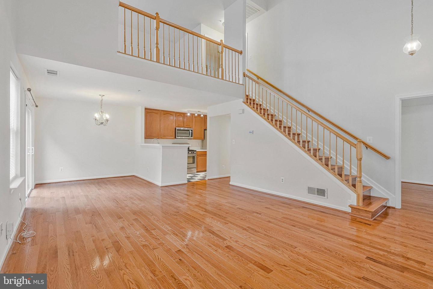 20395 BRIGHTCREST TER, ASHBURN, Virginia 20147, 2 Bedrooms Bedrooms, ,2 BathroomsBathrooms,Residential,For sale,20395 BRIGHTCREST TER,VALO2104370 MLS # VALO2104370