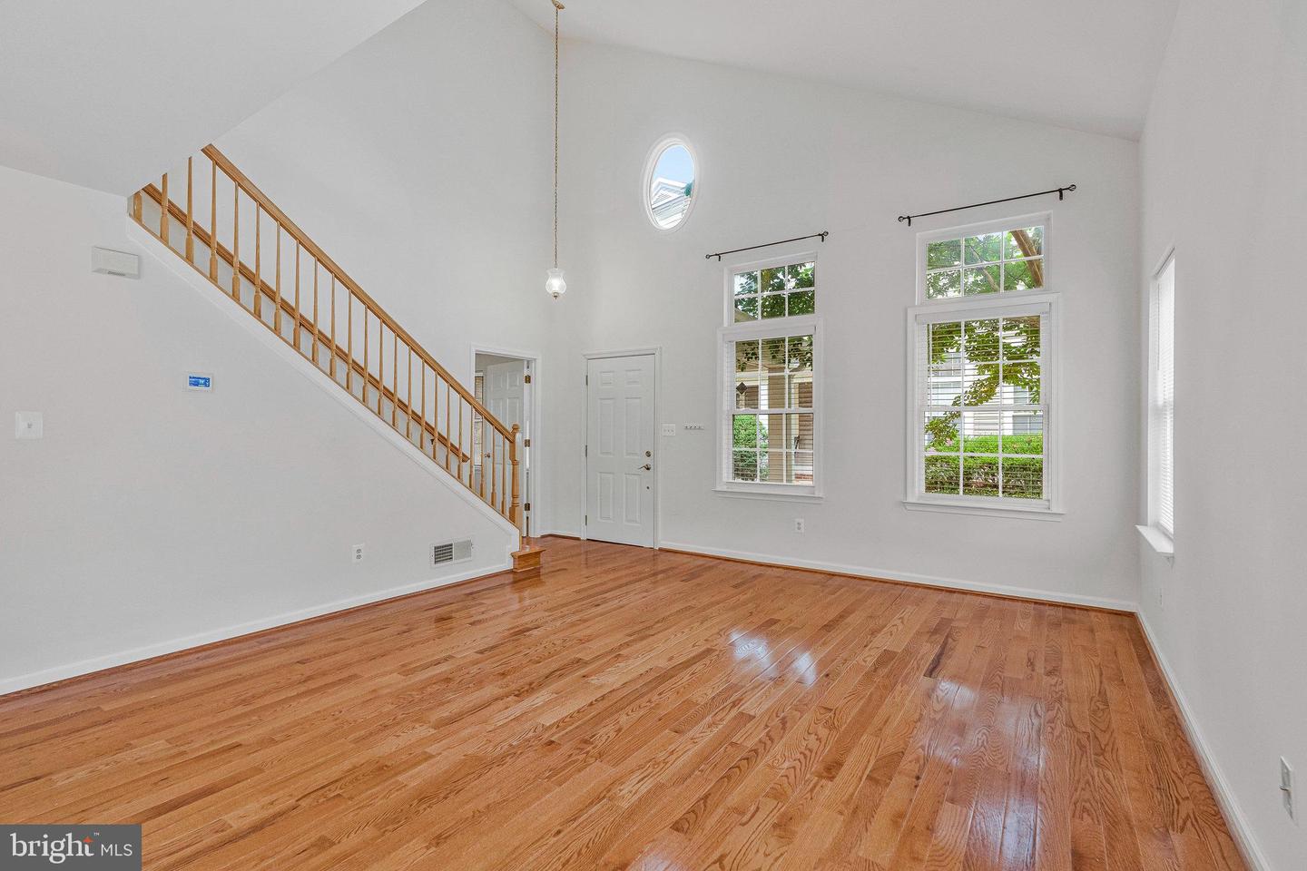 20395 BRIGHTCREST TER, ASHBURN, Virginia 20147, 2 Bedrooms Bedrooms, ,2 BathroomsBathrooms,Residential,For sale,20395 BRIGHTCREST TER,VALO2104370 MLS # VALO2104370