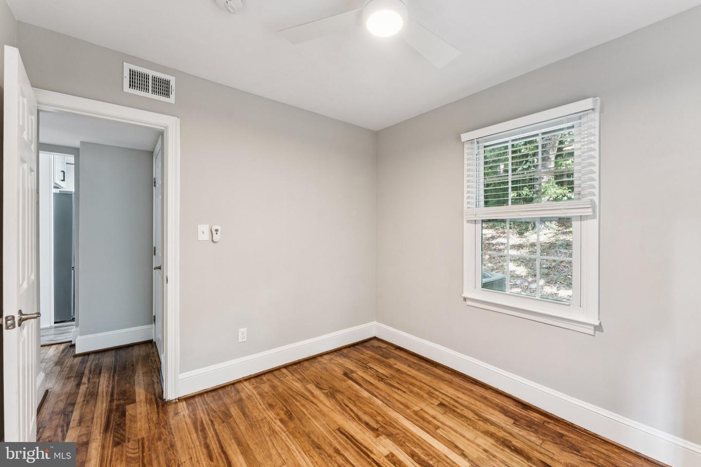2153 N TAYLOR ST, ARLINGTON, Virginia 22207, 4 Bedrooms Bedrooms, ,2 BathroomsBathrooms,Residential,For sale,2153 N TAYLOR ST,VAAR2062438 MLS # VAAR2062438