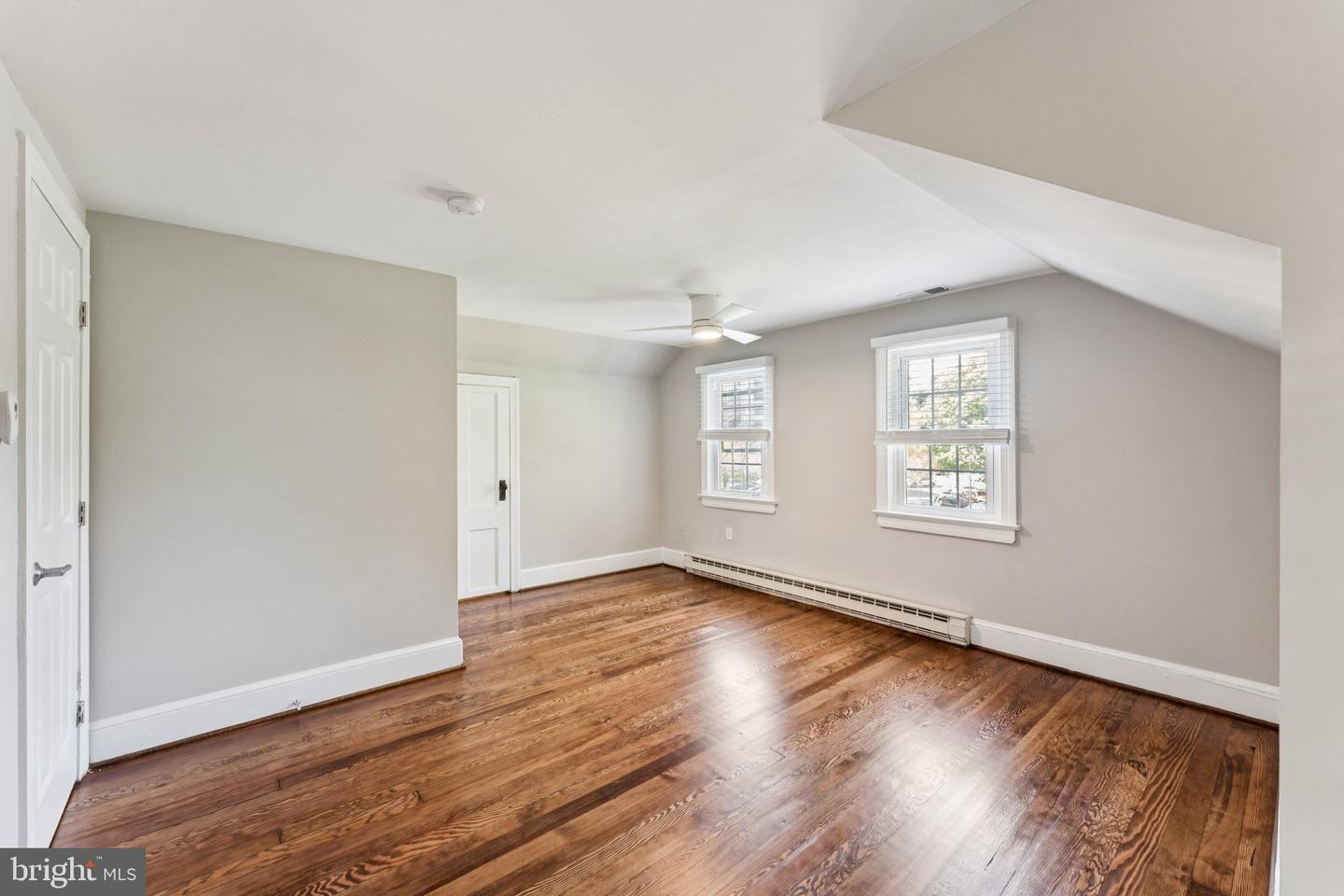 2153 N TAYLOR ST, ARLINGTON, Virginia 22207, 4 Bedrooms Bedrooms, ,2 BathroomsBathrooms,Residential,For sale,2153 N TAYLOR ST,VAAR2062438 MLS # VAAR2062438