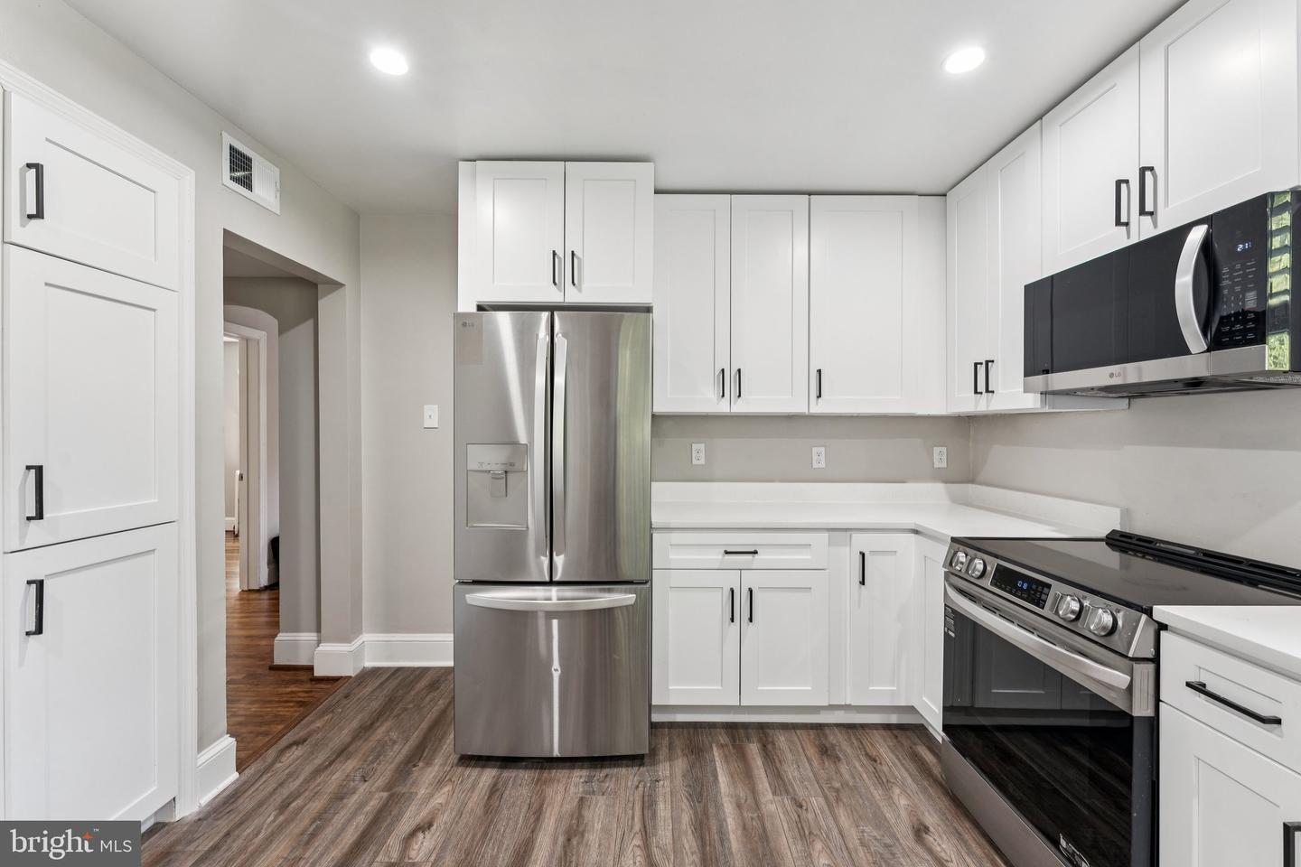 2153 N TAYLOR ST, ARLINGTON, Virginia 22207, 4 Bedrooms Bedrooms, ,2 BathroomsBathrooms,Residential,For sale,2153 N TAYLOR ST,VAAR2062438 MLS # VAAR2062438