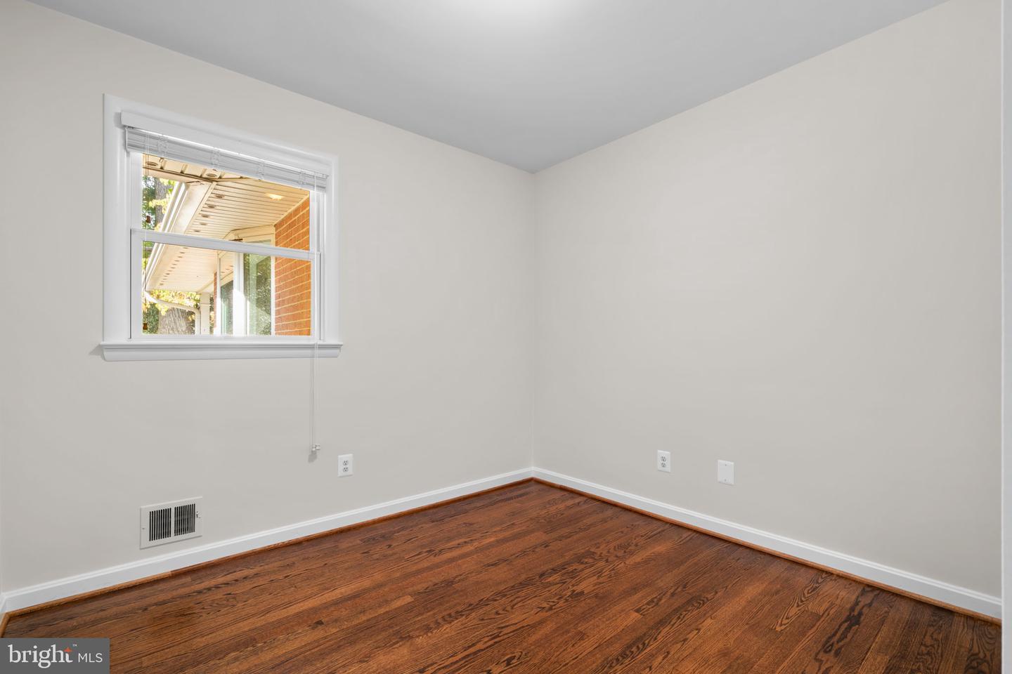 7426 TOWER ST, FALLS CHURCH, Virginia 22046, 4 Bedrooms Bedrooms, ,3 BathroomsBathrooms,Residential,For sale,7426 TOWER ST,VAFX2263222 MLS # VAFX2263222