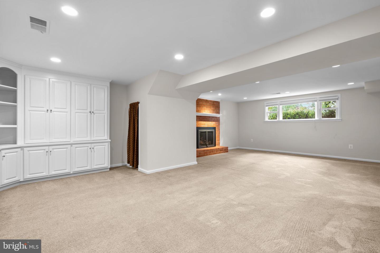 7426 TOWER ST, FALLS CHURCH, Virginia 22046, 4 Bedrooms Bedrooms, ,3 BathroomsBathrooms,Residential,For sale,7426 TOWER ST,VAFX2263222 MLS # VAFX2263222