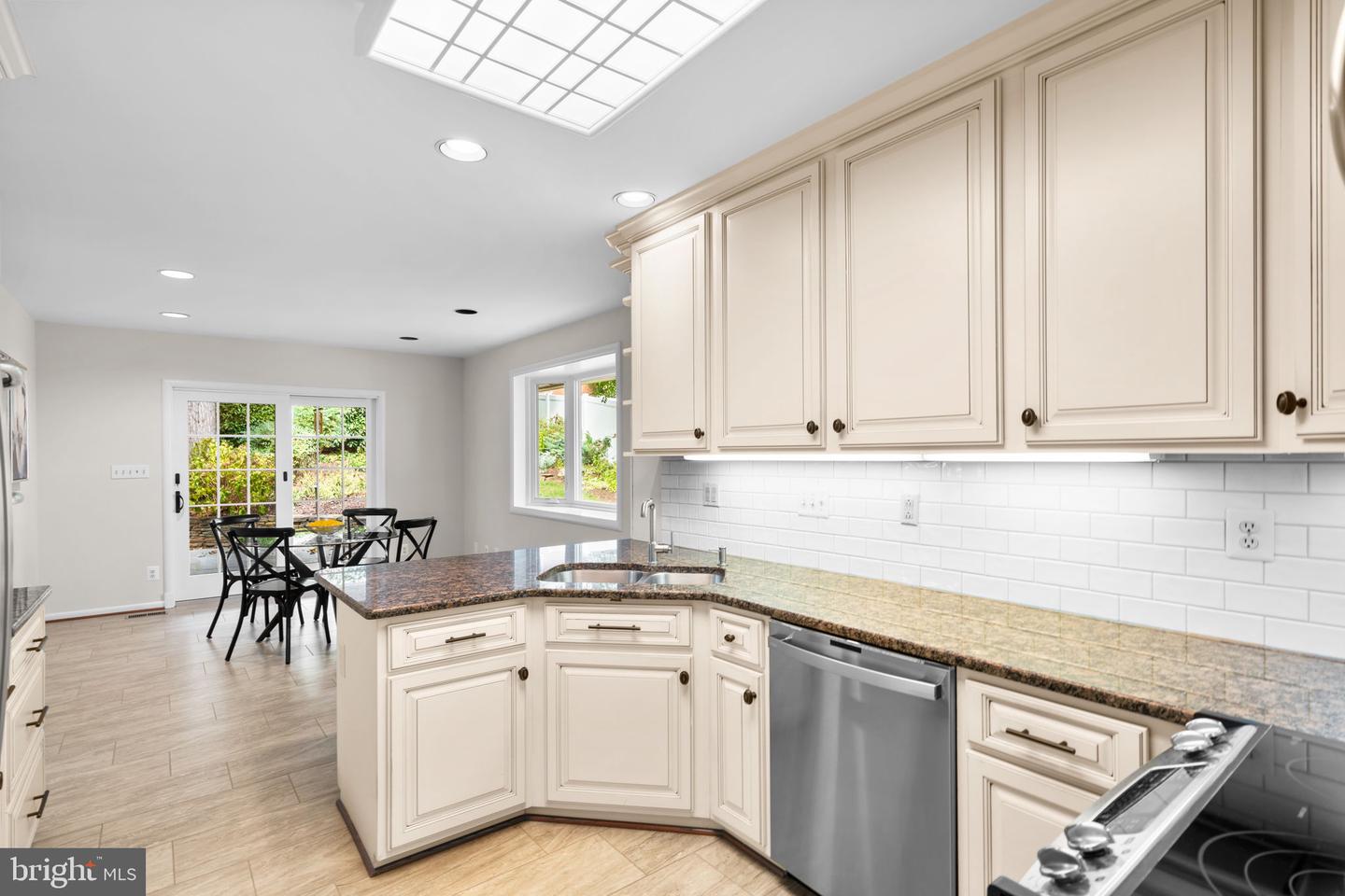 7426 TOWER ST, FALLS CHURCH, Virginia 22046, 4 Bedrooms Bedrooms, ,3 BathroomsBathrooms,Residential,For sale,7426 TOWER ST,VAFX2263222 MLS # VAFX2263222