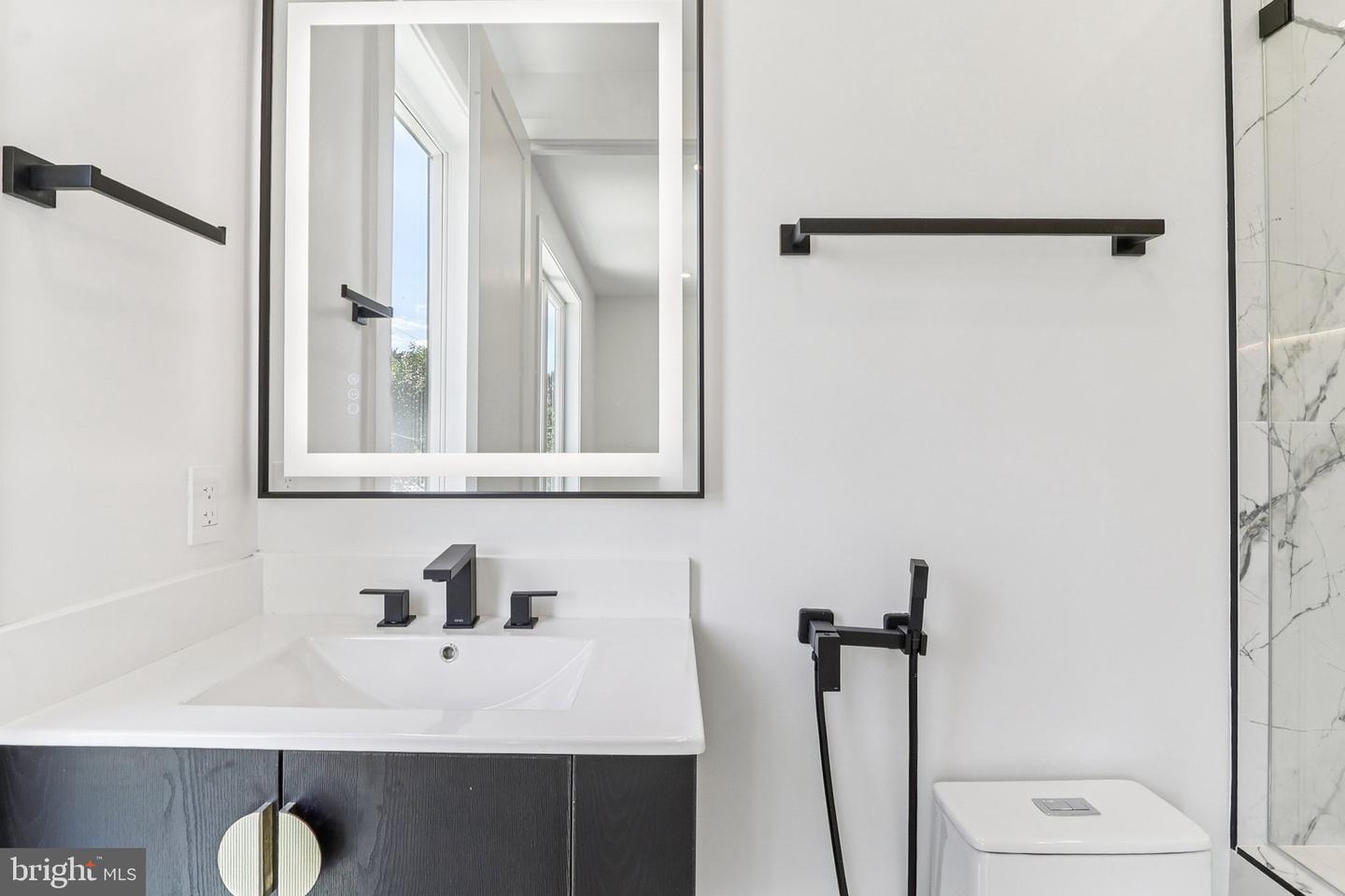 7927 ASHBORO DR, ALEXANDRIA, Virginia 22309, 5 Bedrooms Bedrooms, ,5 BathroomsBathrooms,Residential,For sale,7927 ASHBORO DR,VAFX2263234 MLS # VAFX2263234 7927 ASHBORO DR, ALEXANDRIA, Virginia 22309, 5 Bedrooms Bedrooms, ,5 BathroomsBathrooms,Residential,For sale,7927 ASHBORO DR,VAFX2263234 MLS # VAFX2263234