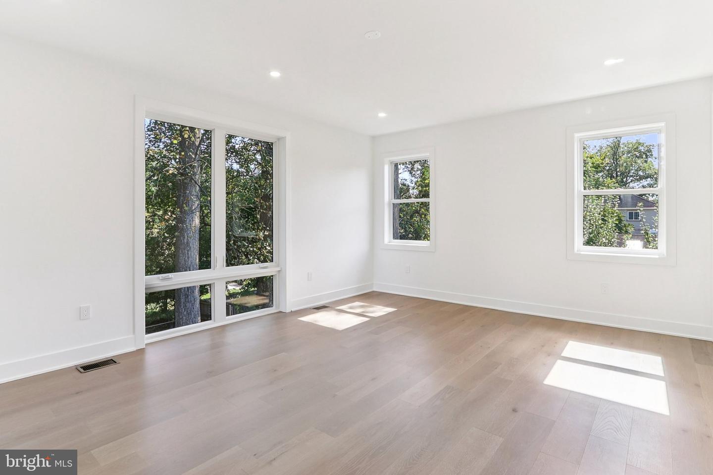 7927 ASHBORO DR, ALEXANDRIA, Virginia 22309, 5 Bedrooms Bedrooms, ,5 BathroomsBathrooms,Residential,For sale,7927 ASHBORO DR,VAFX2263234 MLS # VAFX2263234 7927 ASHBORO DR, ALEXANDRIA, Virginia 22309, 5 Bedrooms Bedrooms, ,5 BathroomsBathrooms,Residential,For sale,7927 ASHBORO DR,VAFX2263234 MLS # VAFX2263234