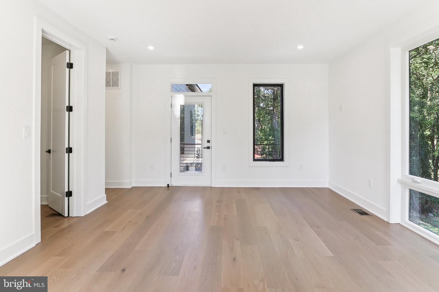 7927 ASHBORO DR, ALEXANDRIA, Virginia 22309, 5 Bedrooms Bedrooms, ,5 BathroomsBathrooms,Residential,For sale,7927 ASHBORO DR,VAFX2263234 MLS # VAFX2263234 7927 ASHBORO DR, ALEXANDRIA, Virginia 22309, 5 Bedrooms Bedrooms, ,5 BathroomsBathrooms,Residential,For sale,7927 ASHBORO DR,VAFX2263234 MLS # VAFX2263234