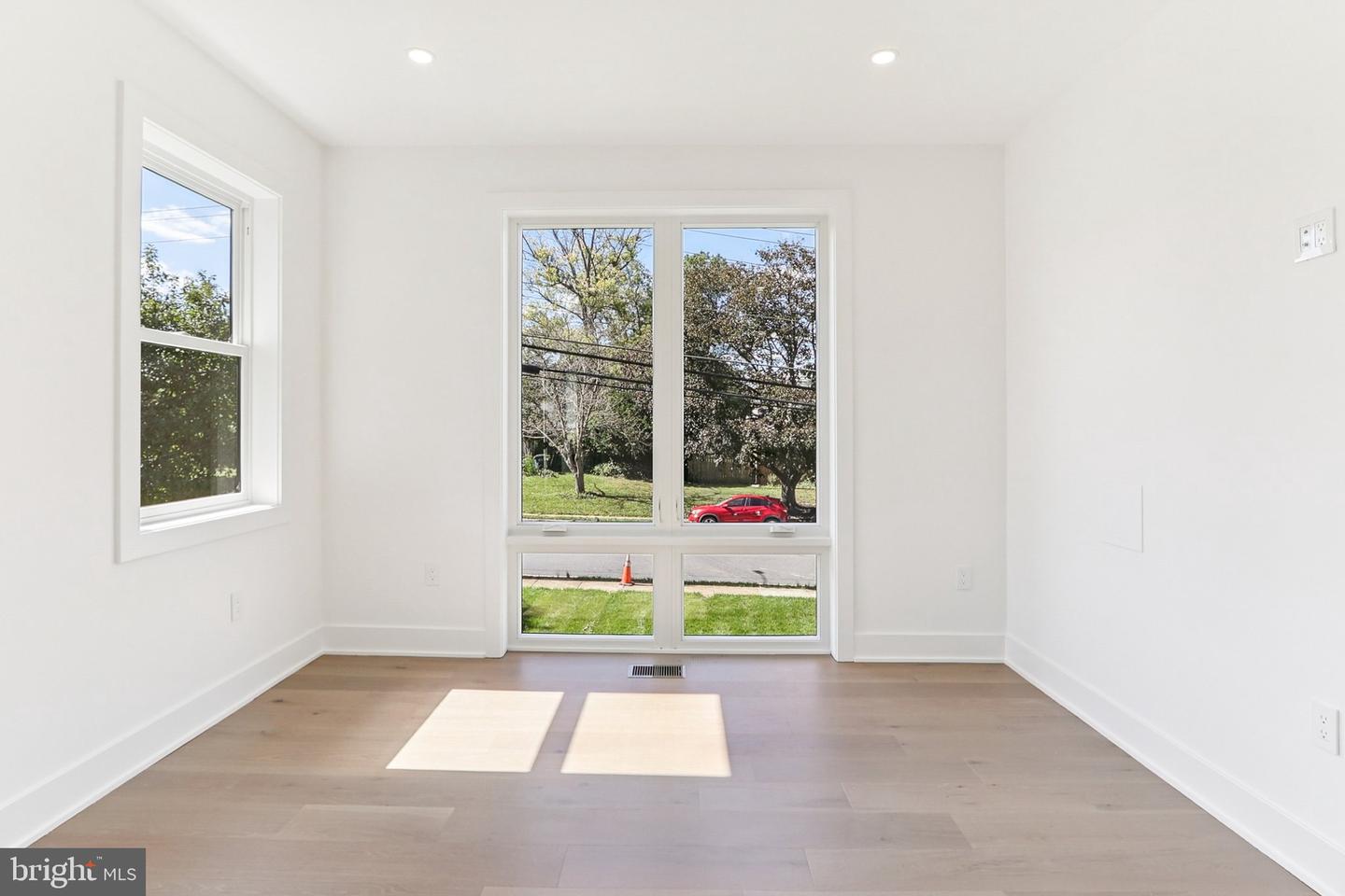 7927 ASHBORO DR, ALEXANDRIA, Virginia 22309, 5 Bedrooms Bedrooms, ,5 BathroomsBathrooms,Residential,For sale,7927 ASHBORO DR,VAFX2263234 MLS # VAFX2263234 7927 ASHBORO DR, ALEXANDRIA, Virginia 22309, 5 Bedrooms Bedrooms, ,5 BathroomsBathrooms,Residential,For sale,7927 ASHBORO DR,VAFX2263234 MLS # VAFX2263234