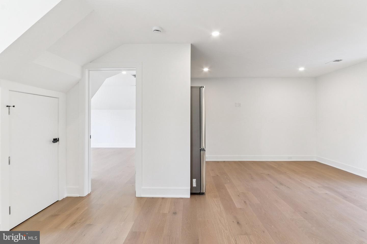 7927 ASHBORO DR, ALEXANDRIA, Virginia 22309, 5 Bedrooms Bedrooms, ,5 BathroomsBathrooms,Residential,For sale,7927 ASHBORO DR,VAFX2263234 MLS # VAFX2263234 7927 ASHBORO DR, ALEXANDRIA, Virginia 22309, 5 Bedrooms Bedrooms, ,5 BathroomsBathrooms,Residential,For sale,7927 ASHBORO DR,VAFX2263234 MLS # VAFX2263234