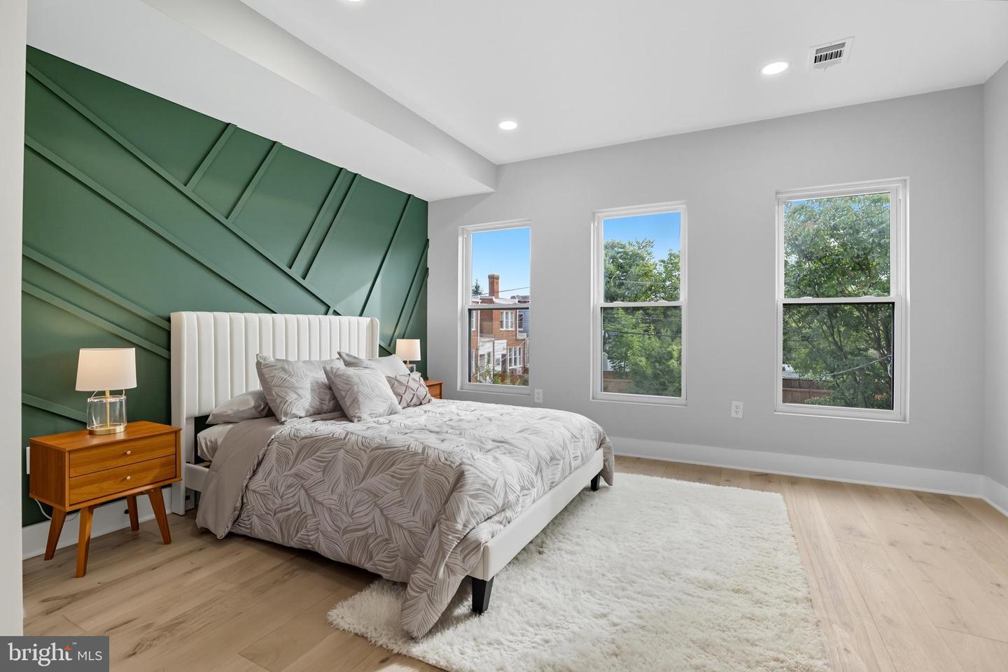 5229 5TH ST NW, WASHINGTON, District Of Columbia 20011, 4 Bedrooms Bedrooms, ,4 BathroomsBathrooms,Residential,For sale,5229 5TH ST NW,DCDC2217048 MLS # DCDC2217048