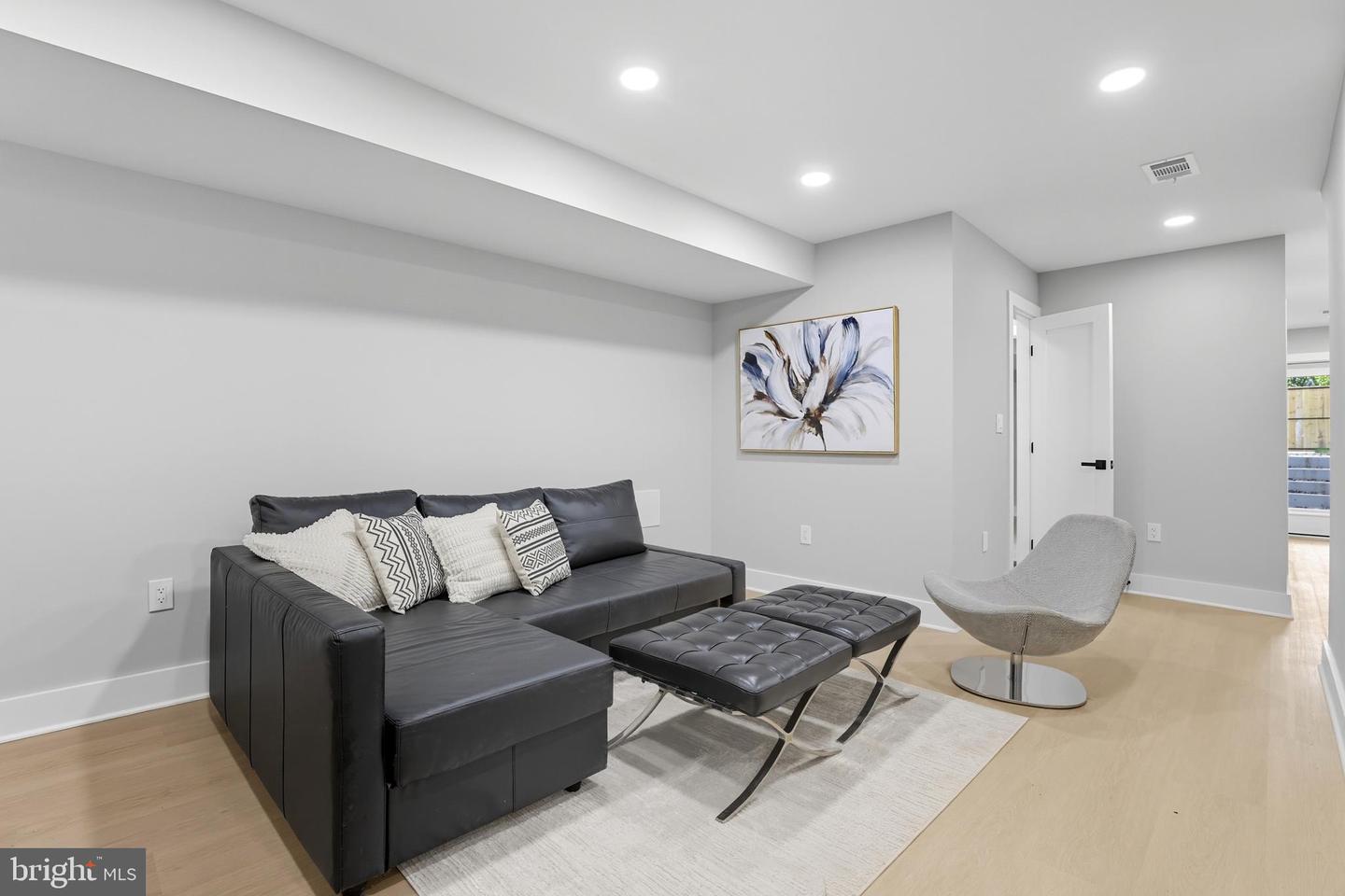 5229 5TH ST NW, WASHINGTON, District Of Columbia 20011, 4 Bedrooms Bedrooms, ,4 BathroomsBathrooms,Residential,For sale,5229 5TH ST NW,DCDC2217048 MLS # DCDC2217048