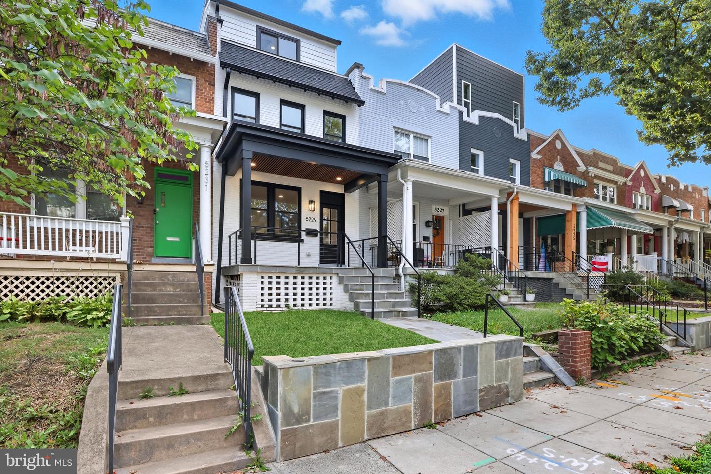 5229 5TH ST NW, WASHINGTON, District Of Columbia 20011, 4 Bedrooms Bedrooms, ,4 BathroomsBathrooms,Residential,For sale,5229 5TH ST NW,DCDC2217048 MLS # DCDC2217048